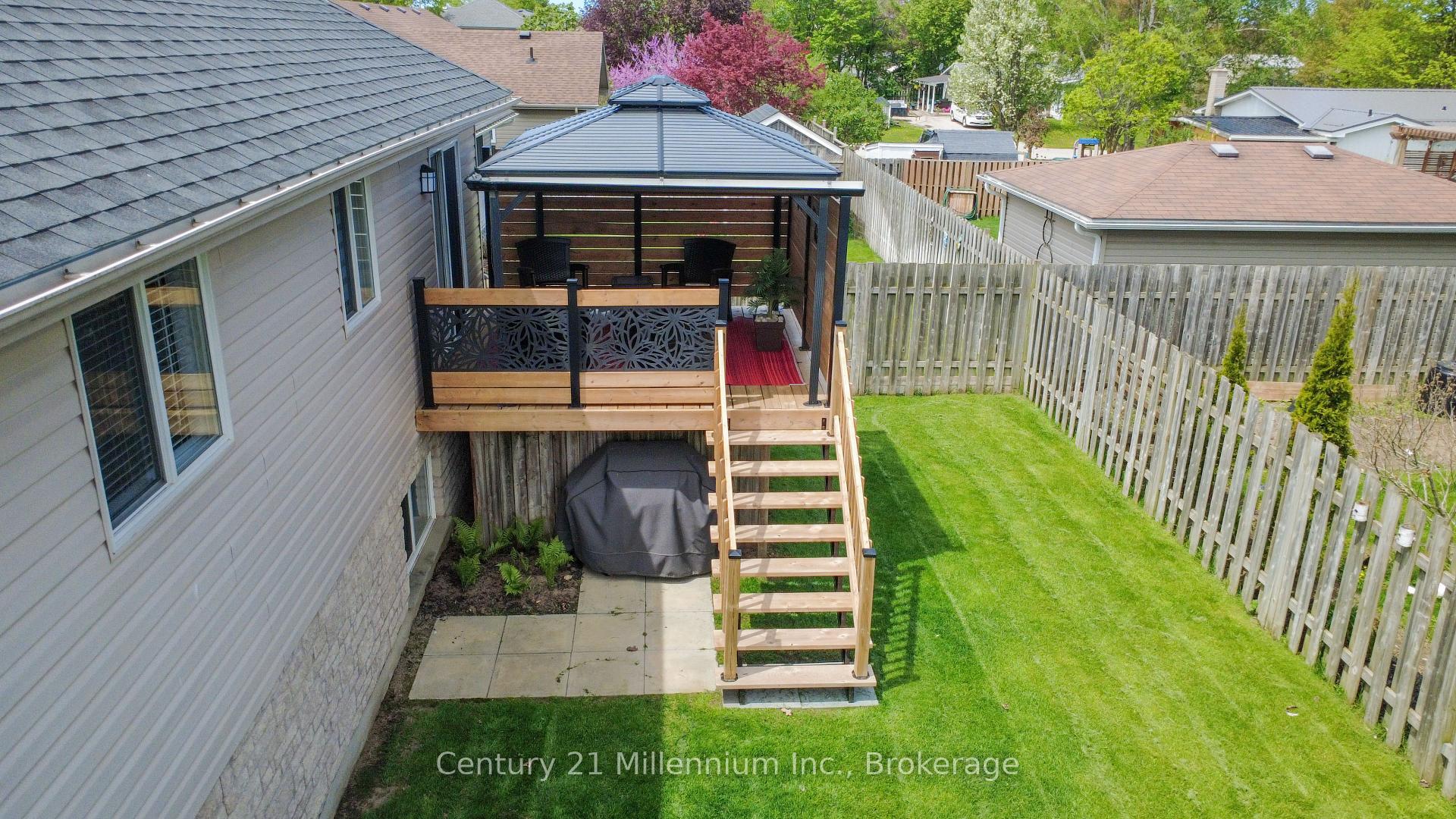 483 PEIRSON Avenue, Saugeen Shores — photo 3 of 5