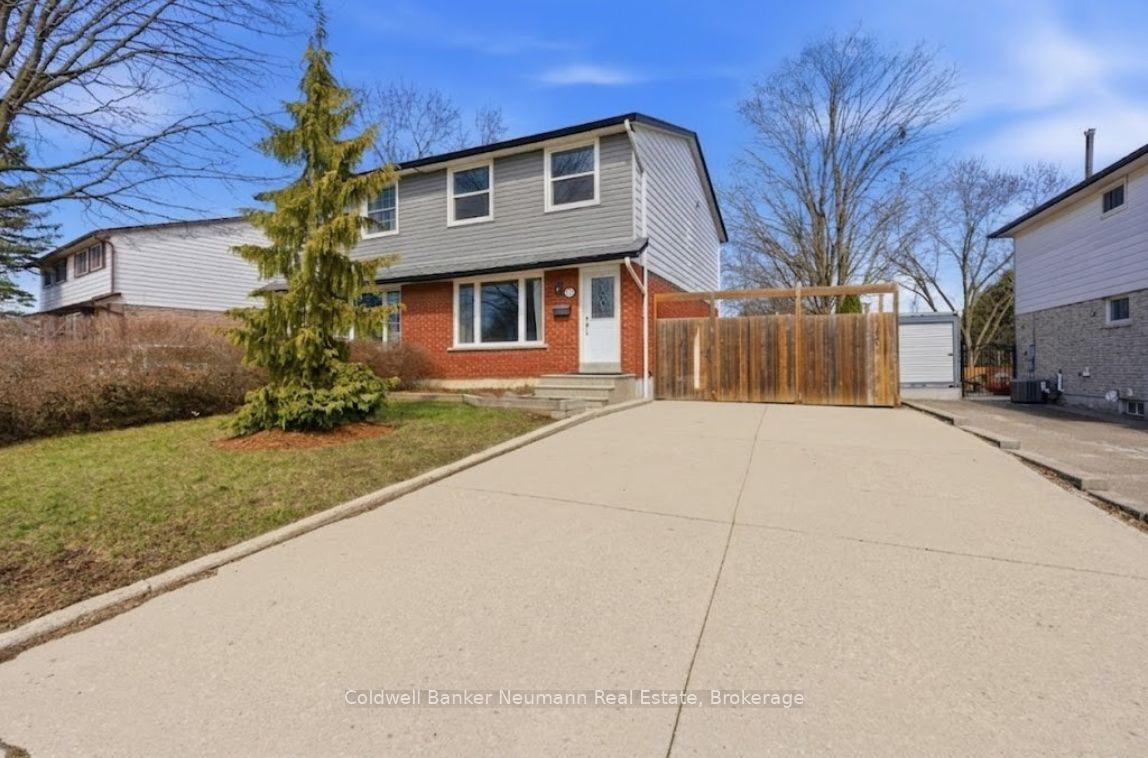 28 Chartwell Crescent, Guelph, ON N1G 2T7