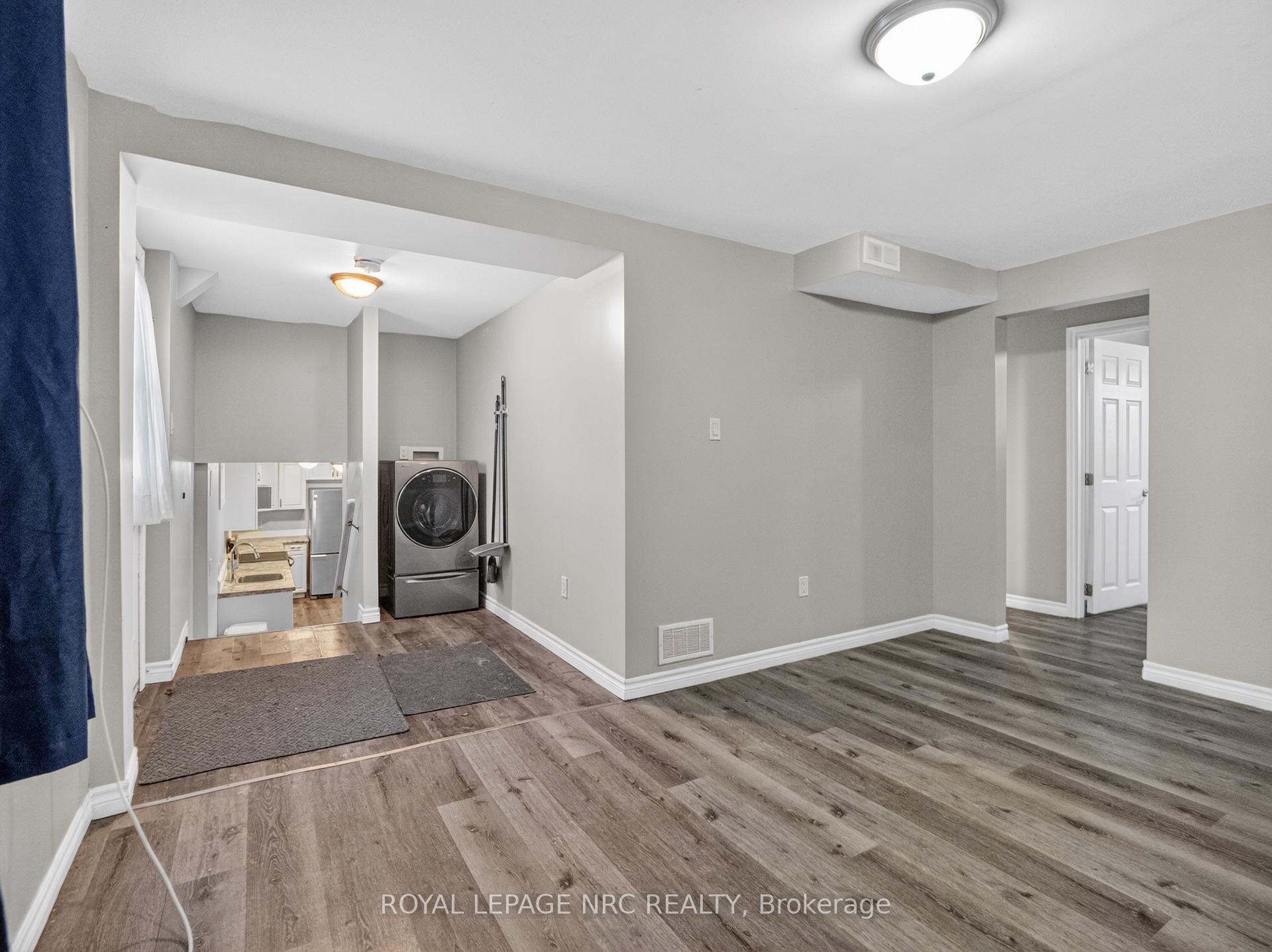 34 PRESTON Place LOWER, Welland — photo 5 of 5