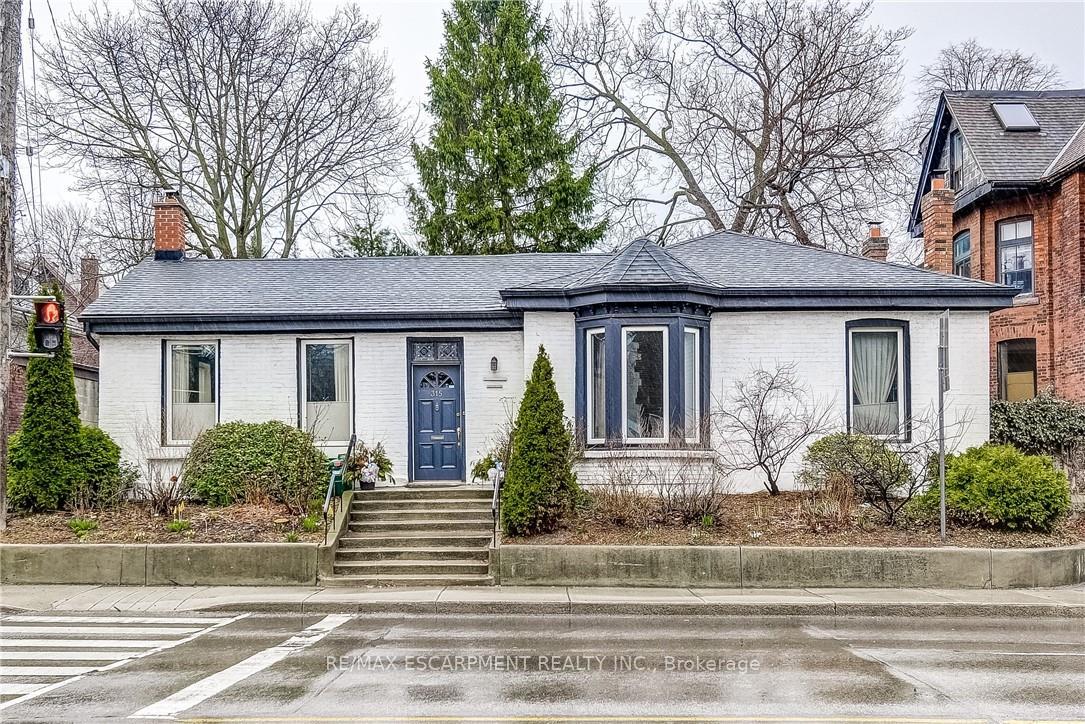 315 Aberdeen Street, Hamilton, ON L8P 2R6