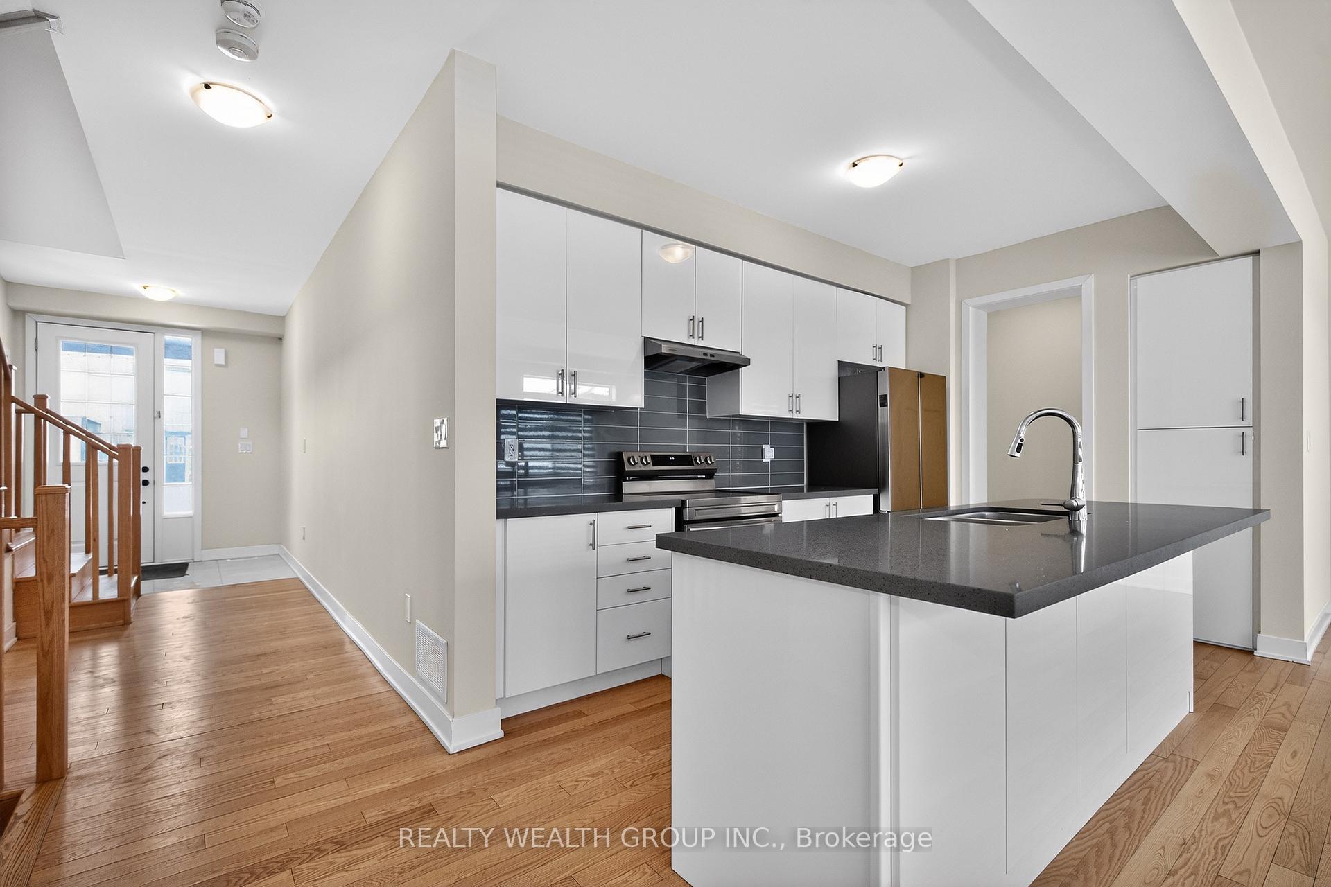 803 Griffin Trail, Peterborough — photo 5 of 5