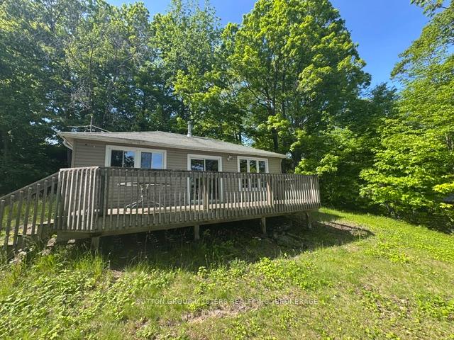 2458 Howe Island Drive, Frontenac Islands, ON K7G 2V6 — Frontenac Islands, Ontario