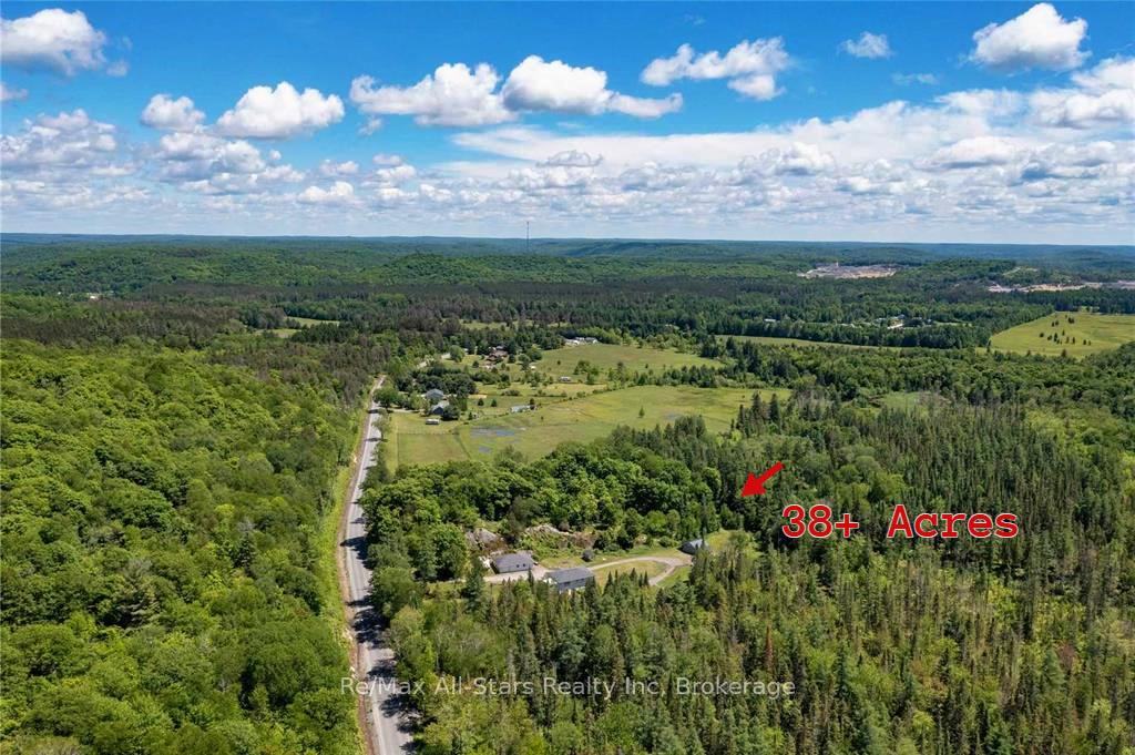 410 Etwell Road, Huntsville, ON P1H 2J2 — Huntsville, Ontario