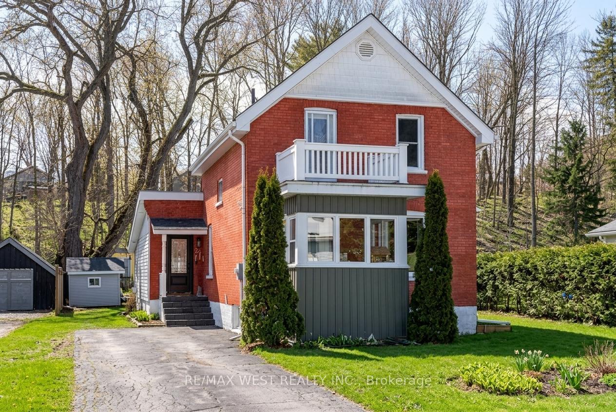 25 Edwin Street W, Meaford, ON N4L 1E4 — Meaford, Ontario