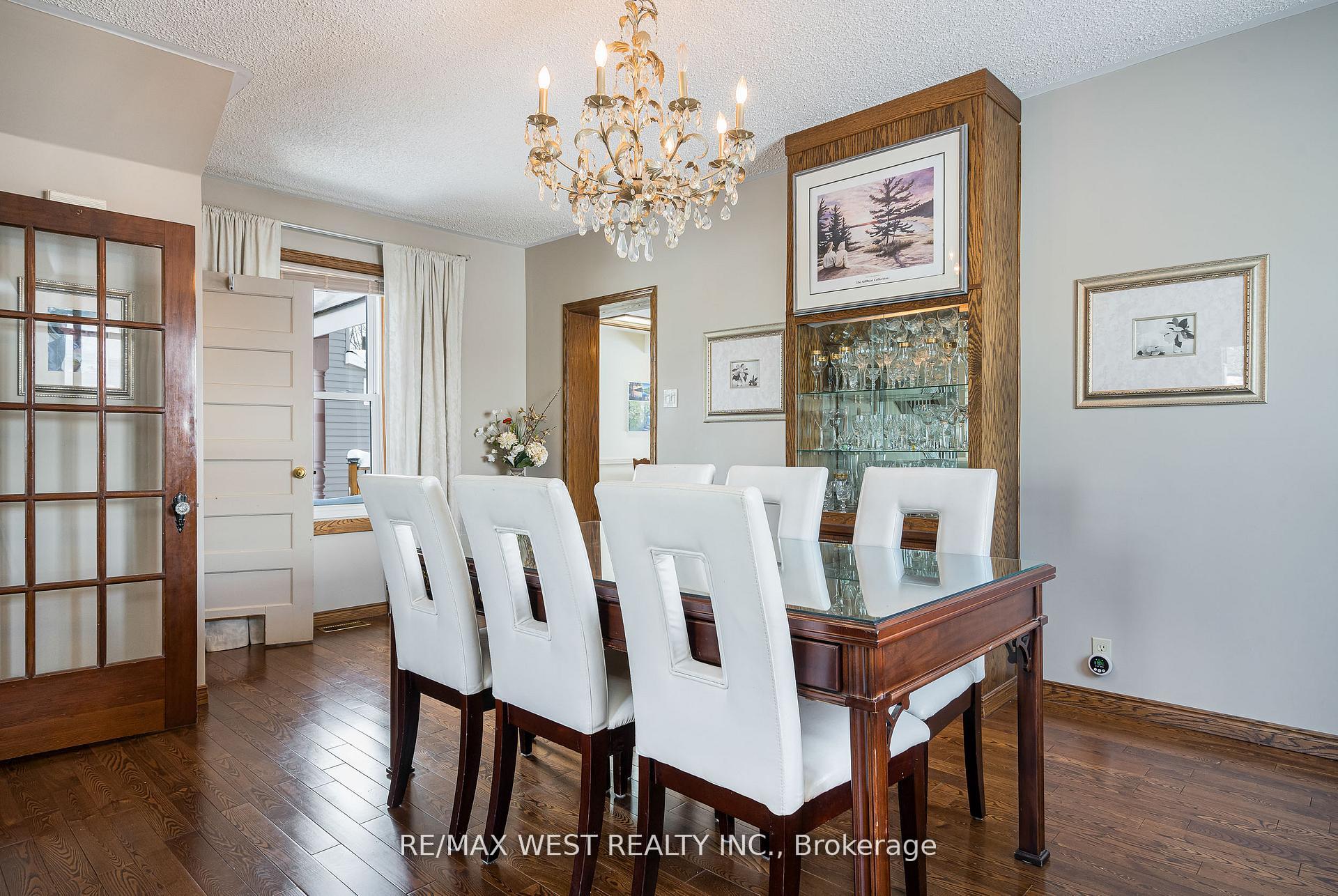 25 Edwin Street W, Meaford — photo 2 of 5