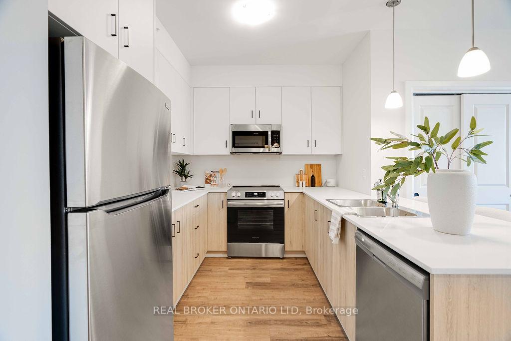 865 Kleinburg Drive 331, London North — photo 3 of 5