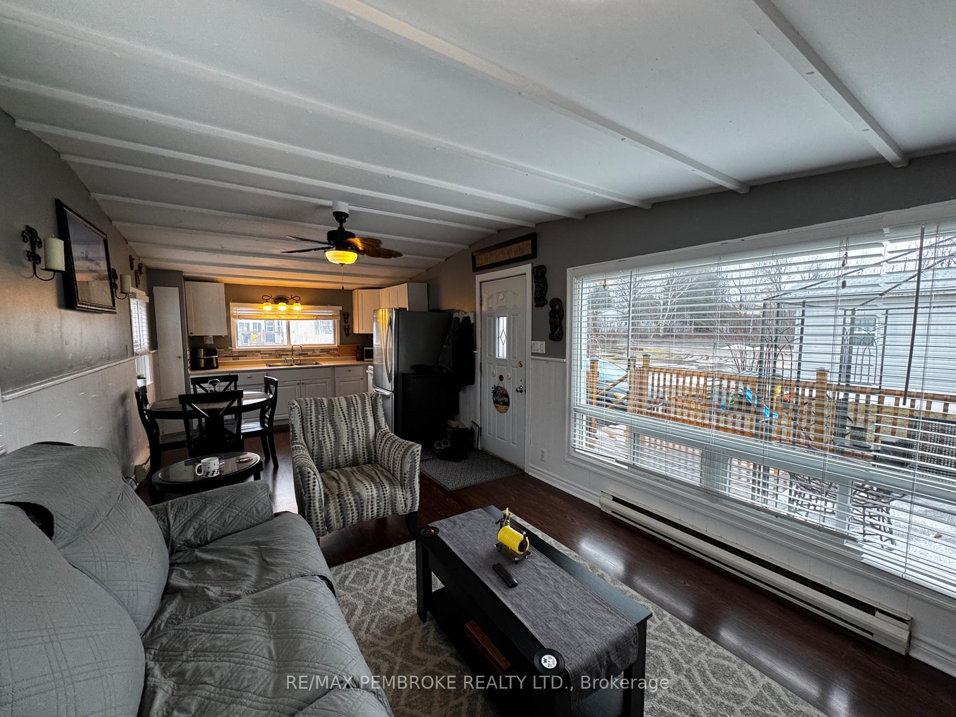 72 Pinehurst Estates, Petawawa — photo 4 of 5