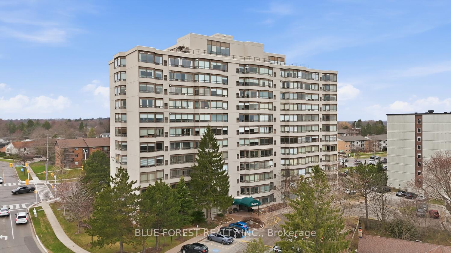 744 Wonderland Road S 203, London South, ON N6K 4K3 — London South, Ontario