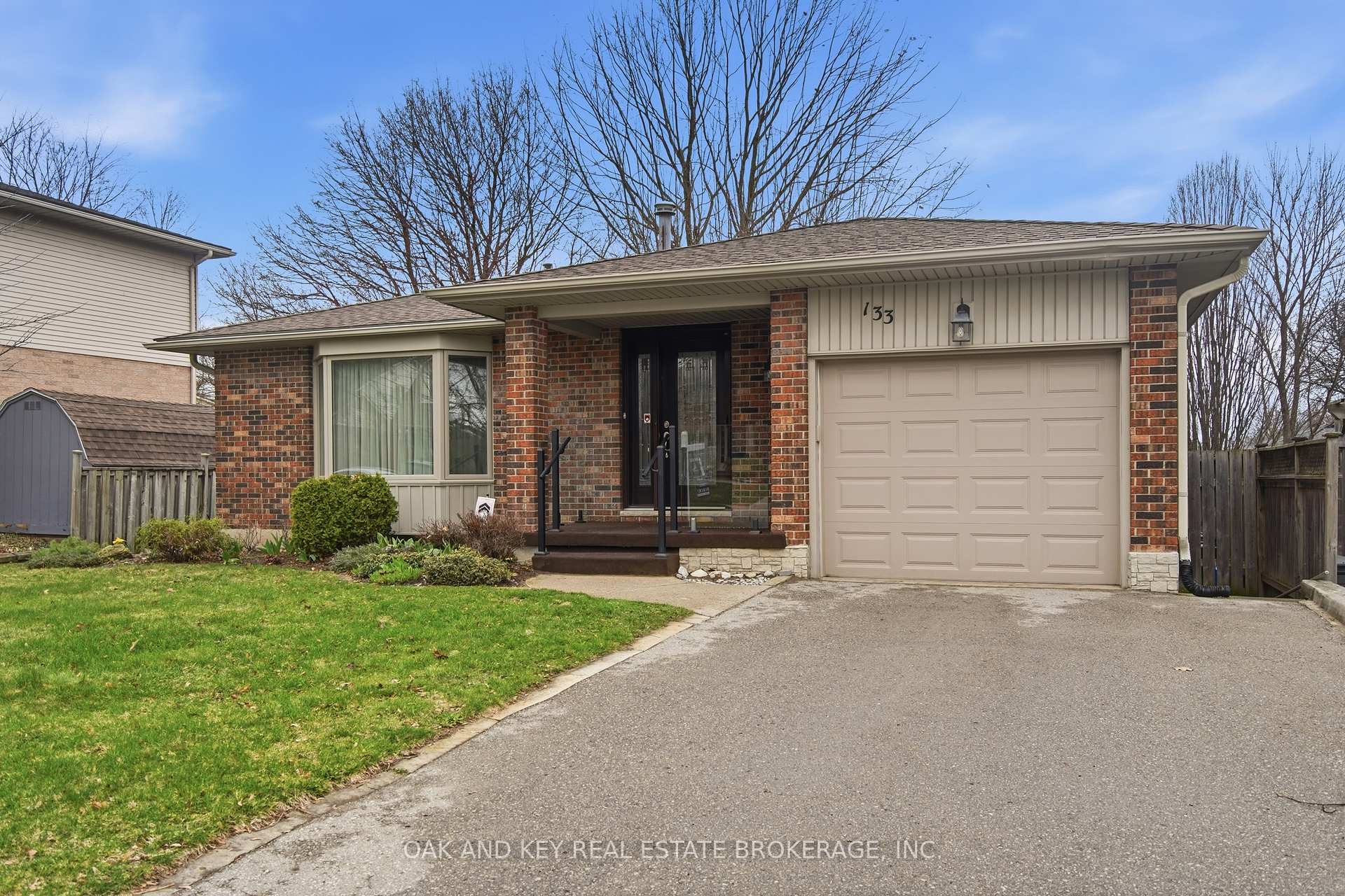 133 Fairlane Avenue, London South, ON N6K 3E5