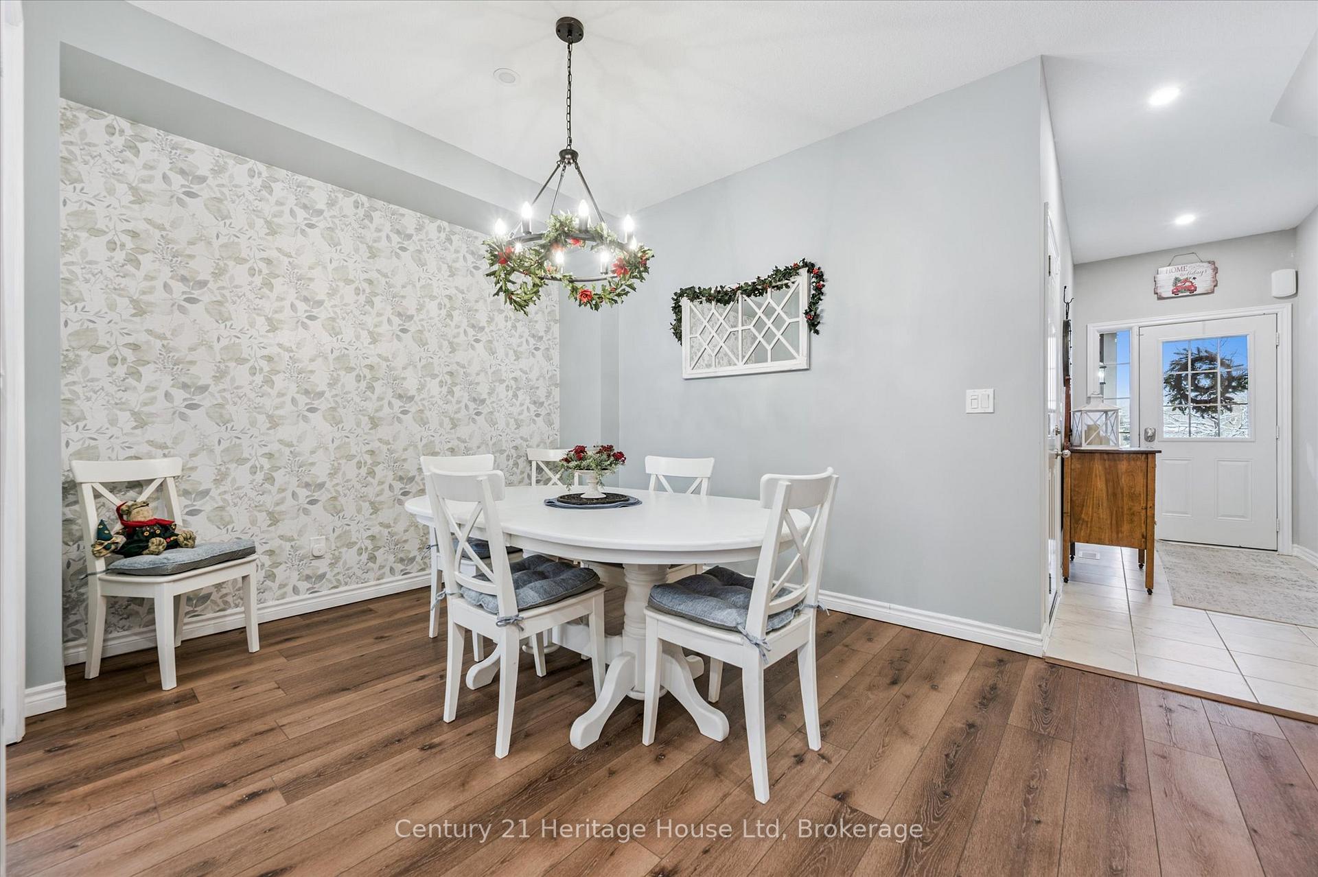 73 Courtney Street, Centre Wellington — photo 4 of 5
