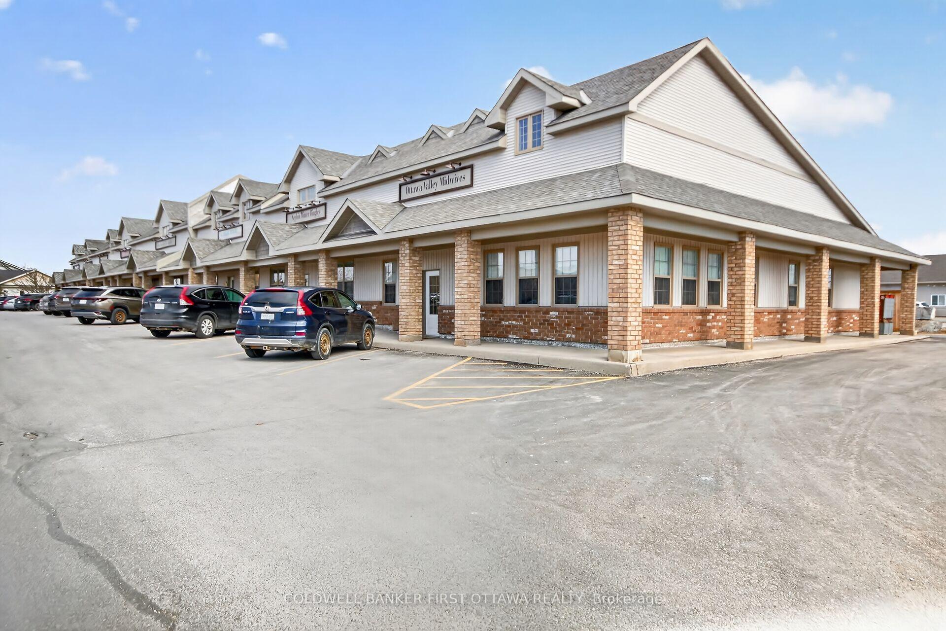 1 Costello Drive 3, Carleton Place, ON K7C 0B4