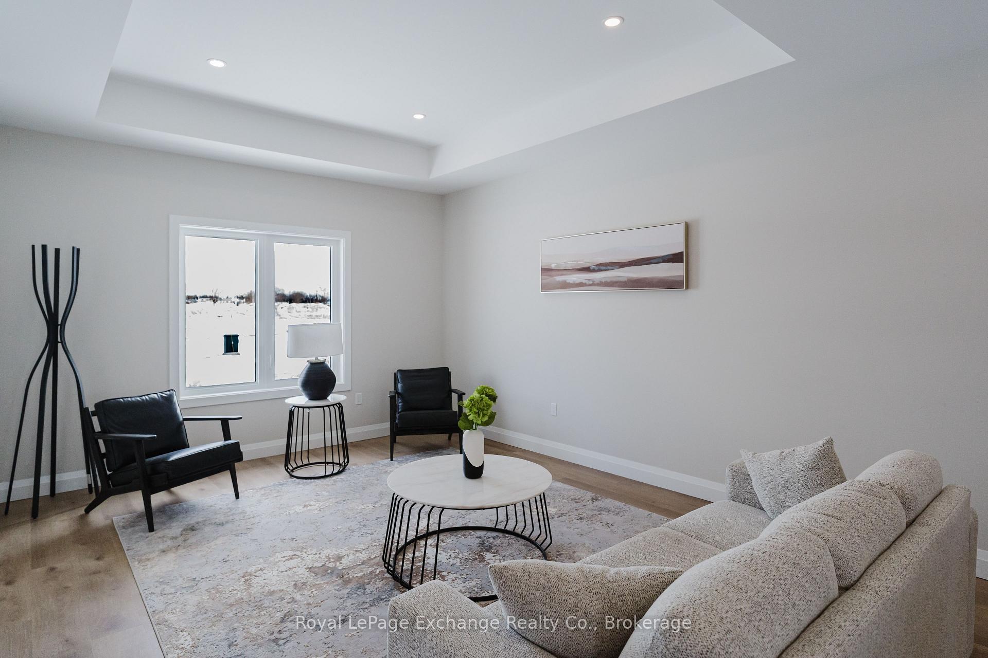 1071 Waterloo Street N 40, Saugeen Shores — photo 4 of 5