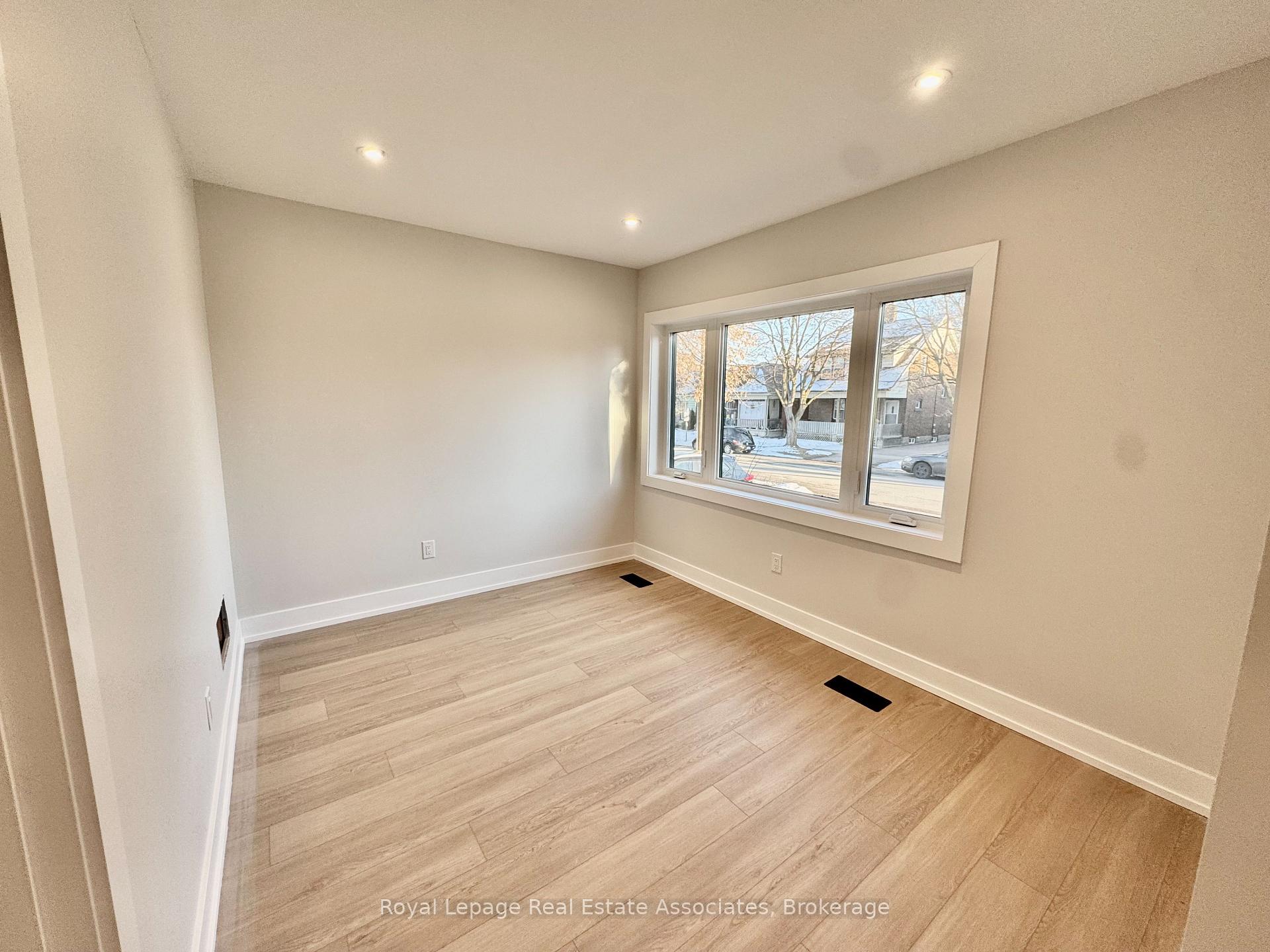 246 Marlborough Street Unit 1, Brantford — photo 3 of 5