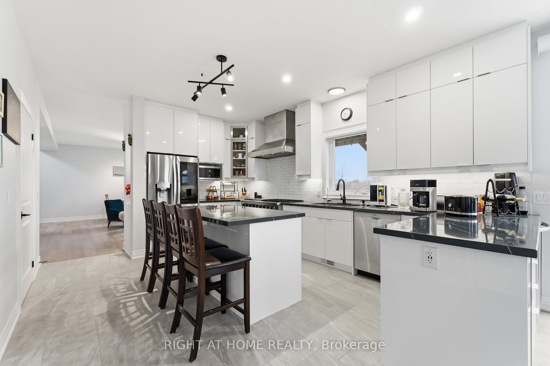 901 Gorham Road, Fort Erie — photo 3 of 5