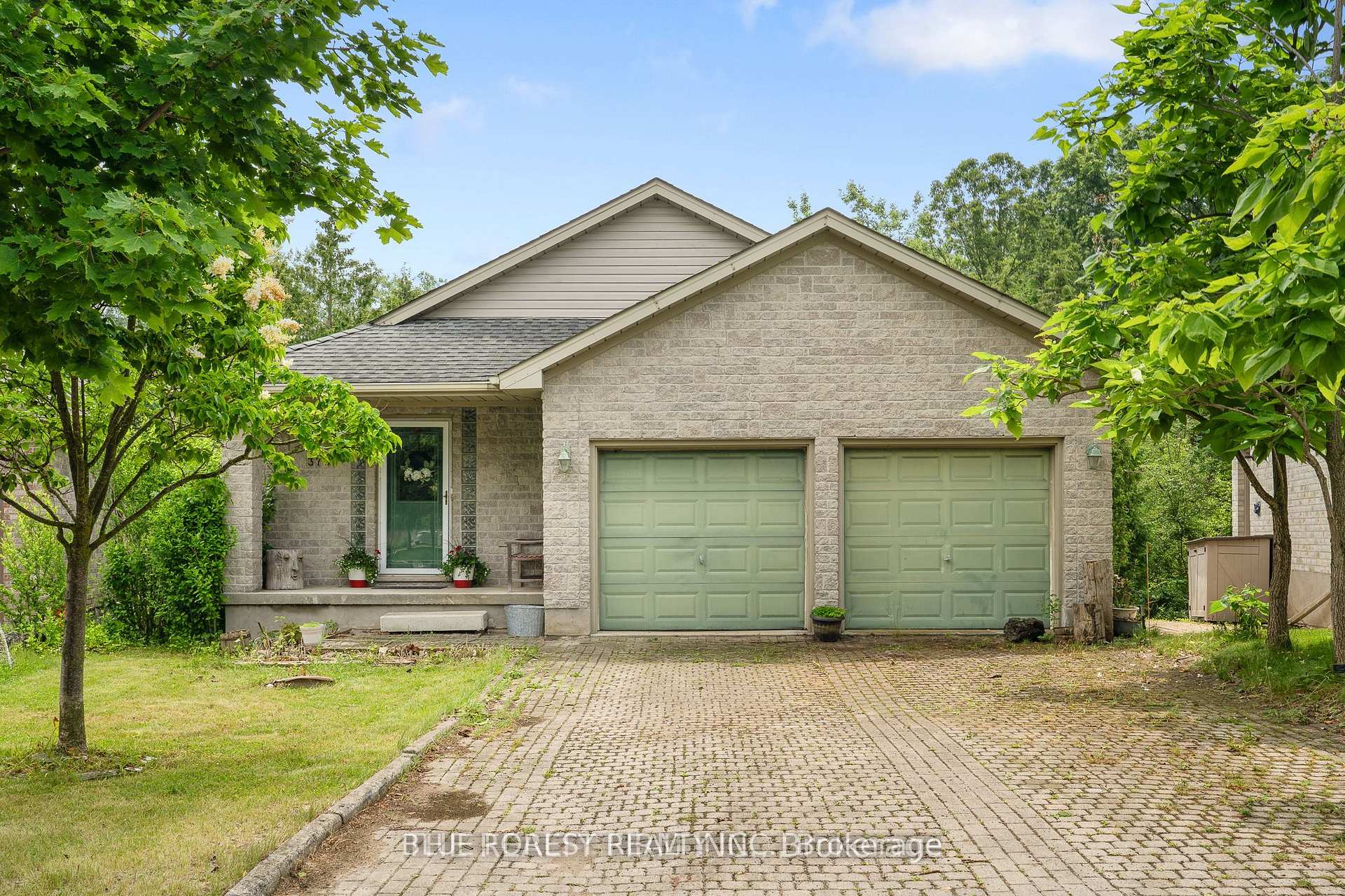 370 Jonathan Street Lower, London South, ON N5Z 5C8