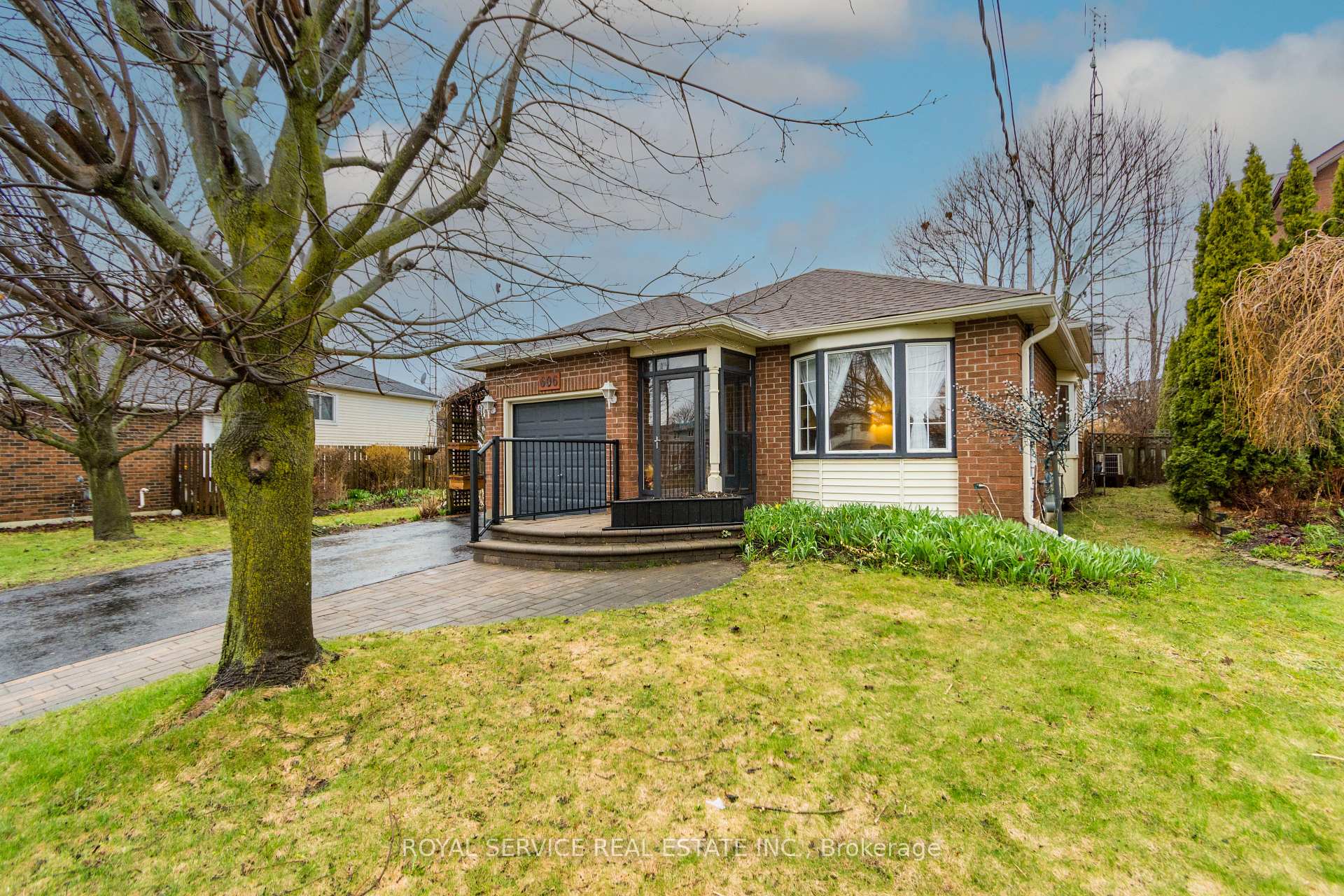 606 Carlisle Street, Cobourg — photo 3 of 5