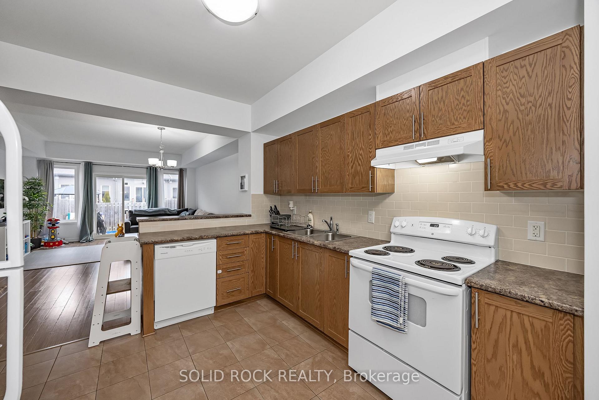 40 GORDON FERGUSON Place, Arnprior — photo 5 of 5