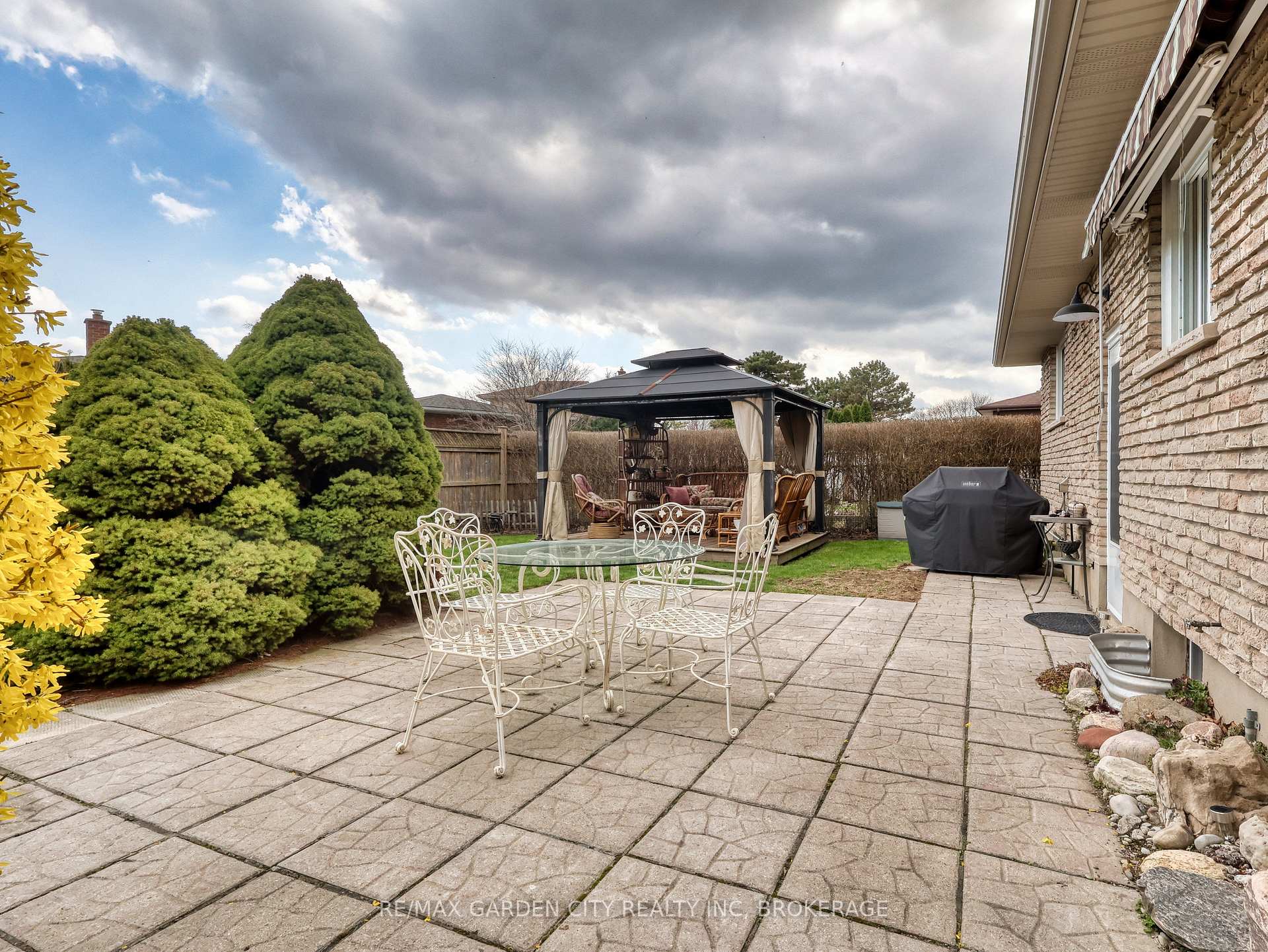 30 Glenview Avenue, St. Catharines — photo 5 of 5