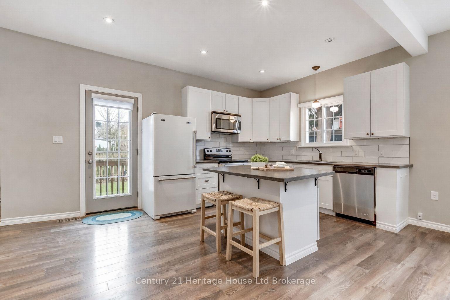 137 Wonham Street S, Ingersoll — photo 5 of 5