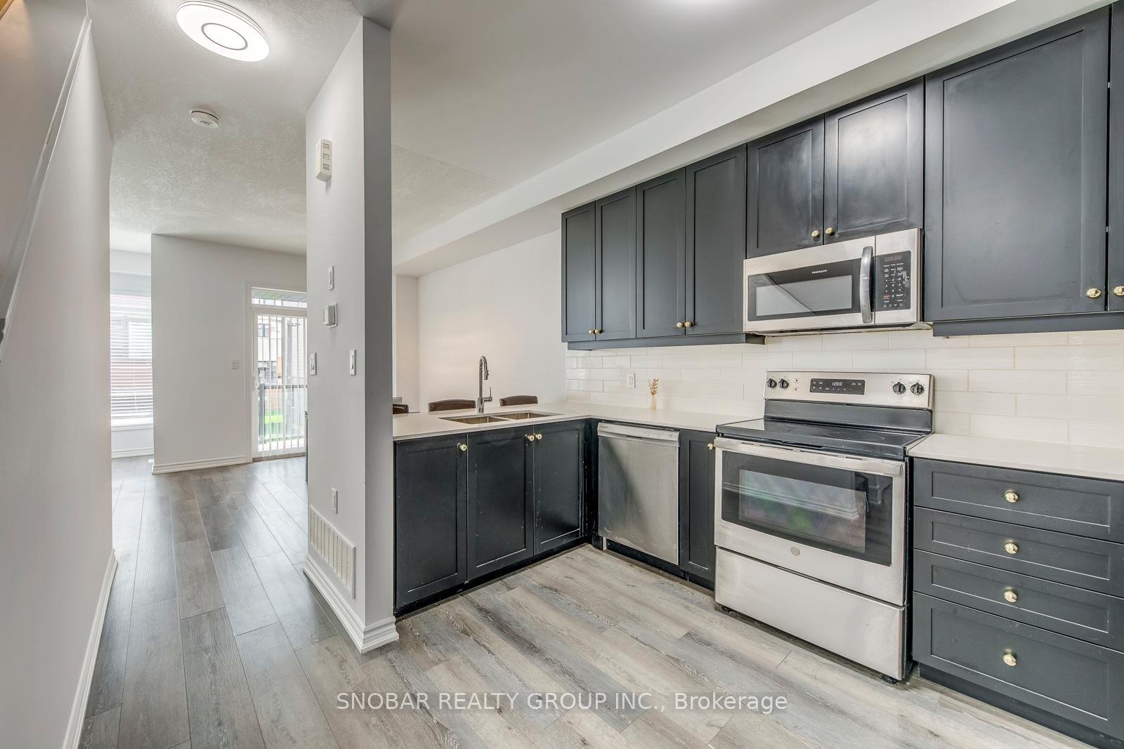 5000 Connor Drive 30, Lincoln — photo 4 of 5