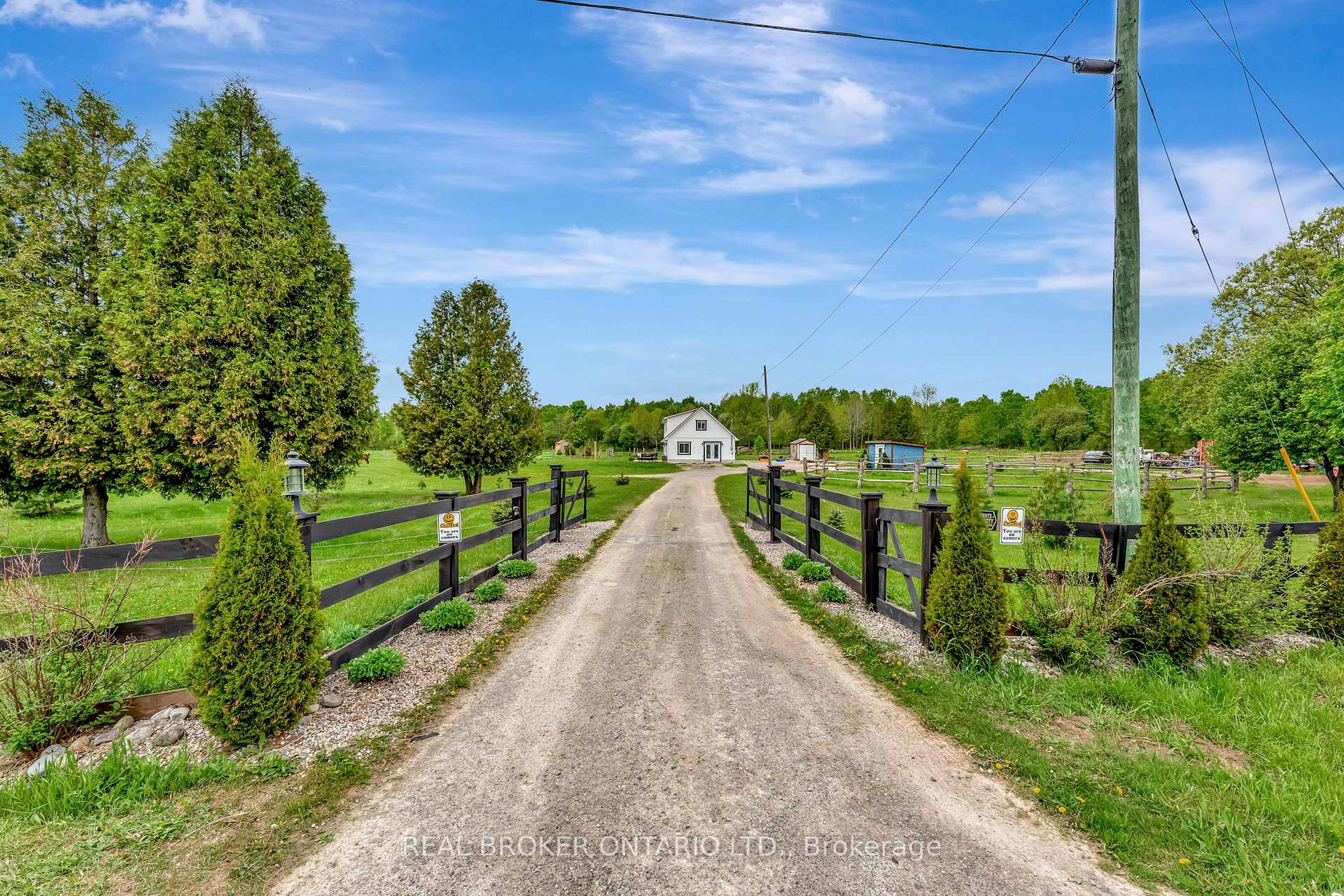 174 County 1 Road, Elizabethtown-Kitley, ON K0E 1Y0