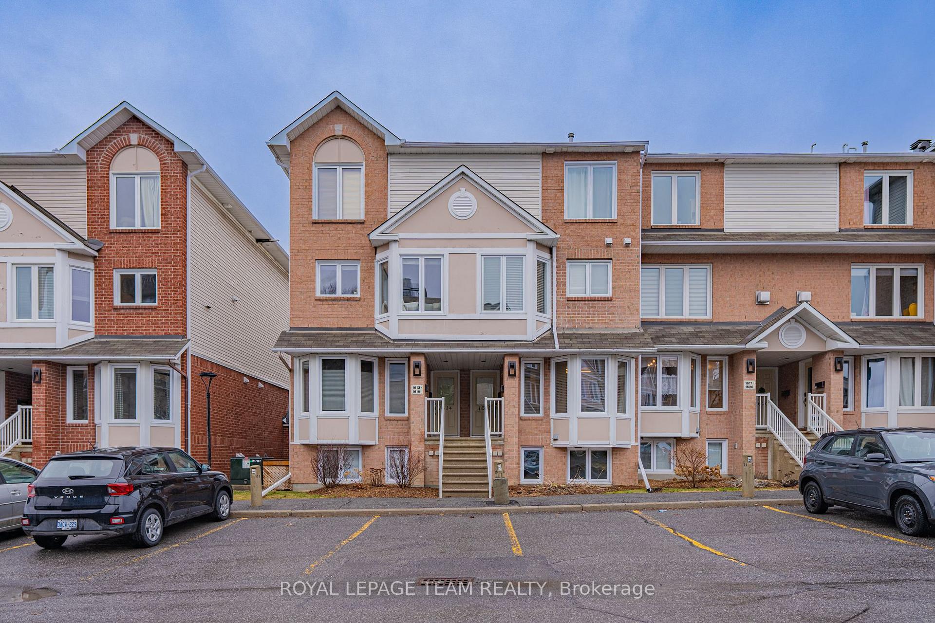 1615 Locksley Lane, Beacon Hill North - South and Area, ON K1J 1B6 — Beacon Hill North - South and Area, Ontario