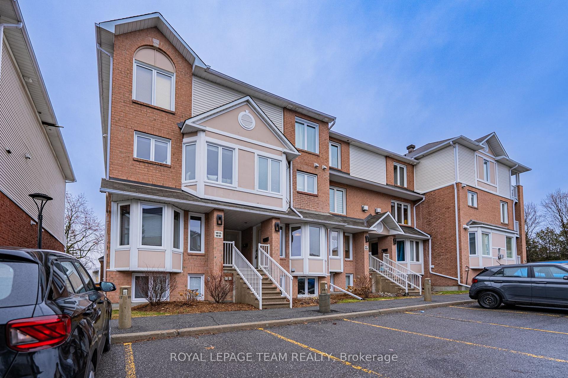 1615 Locksley Lane, Beacon Hill North - South and Area — photo 2 of 5