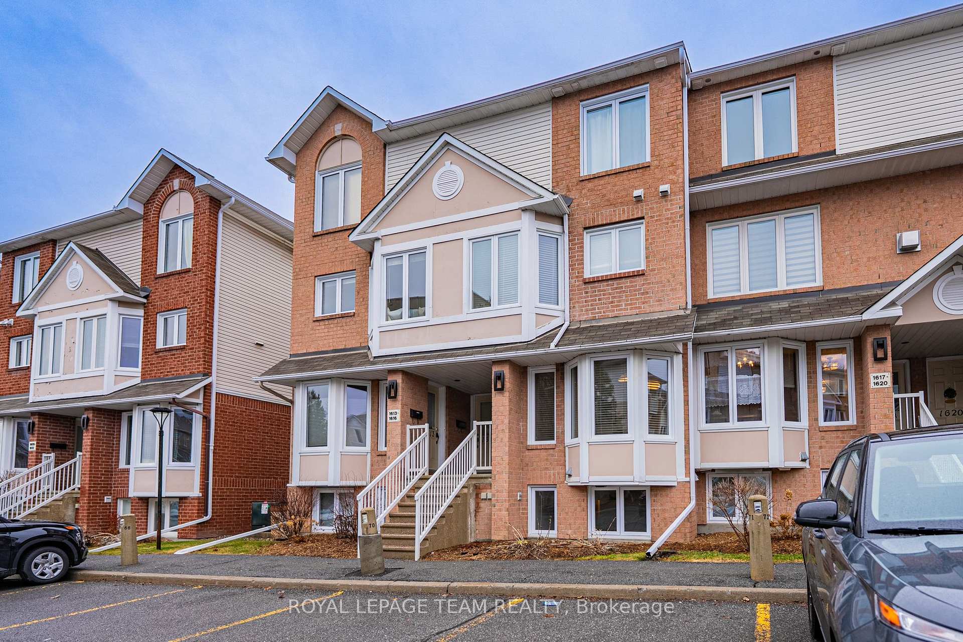 1615 Locksley Lane, Beacon Hill North - South and Area — photo 3 of 5