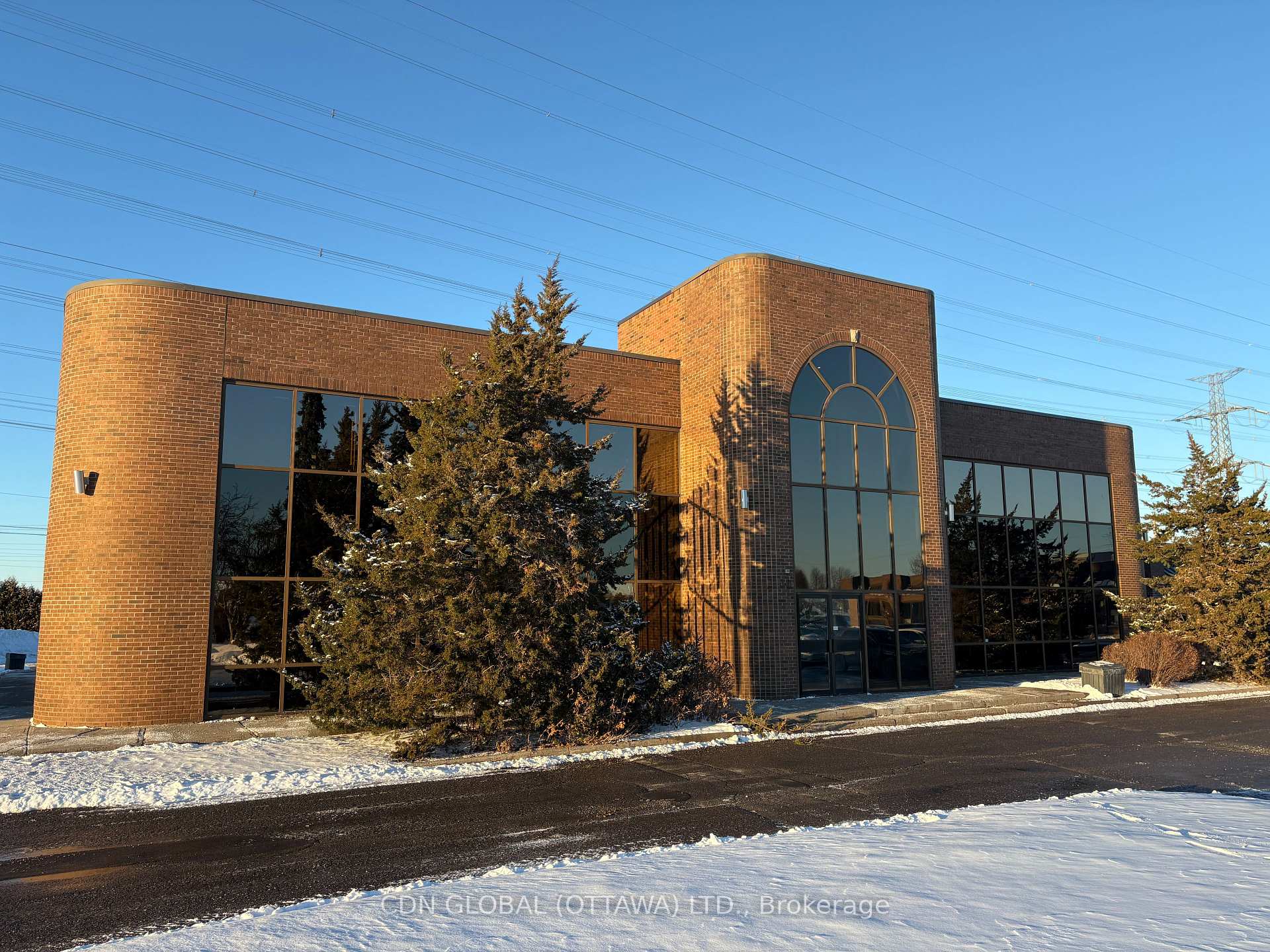 30 Concourse Gate 205, Cityview - Parkwoods Hills - Rideau Shore, ON K2E 7V7