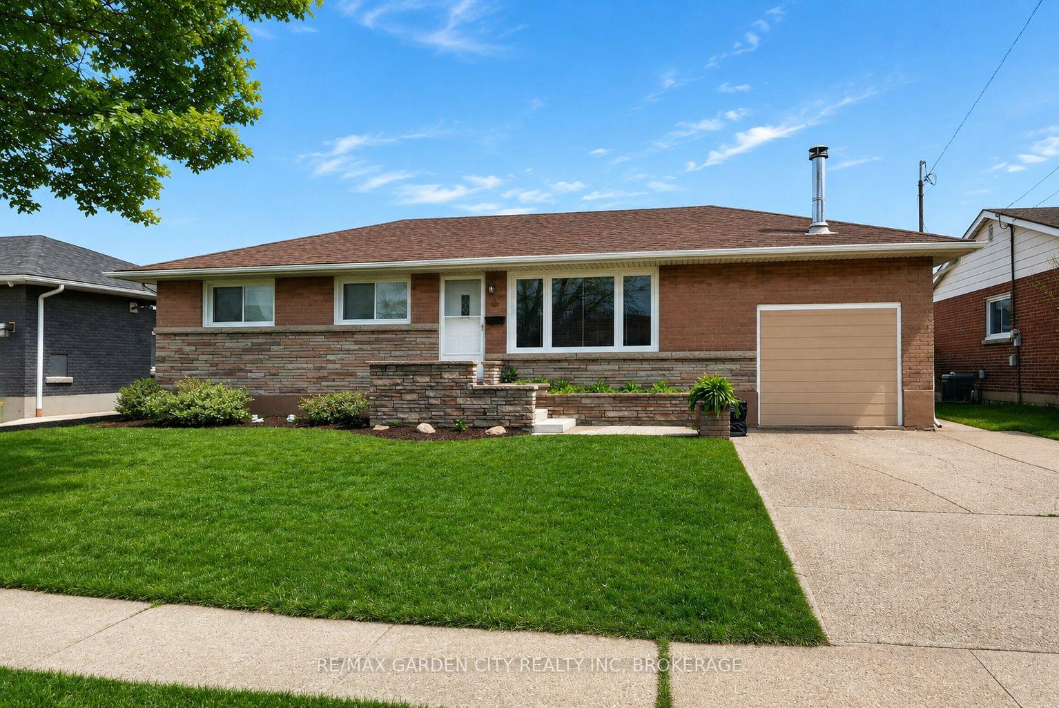 77 Balmoral Avenue, Welland — photo 2 of 5