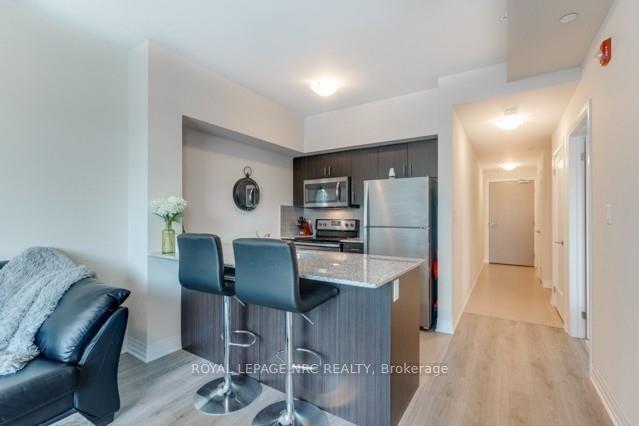 10 Concord Place 207, Grimsby — photo 4 of 5