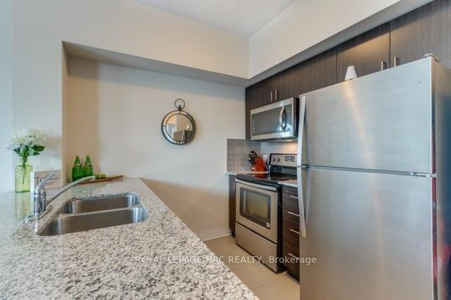 10 Concord Place 207, Grimsby — photo 5 of 5