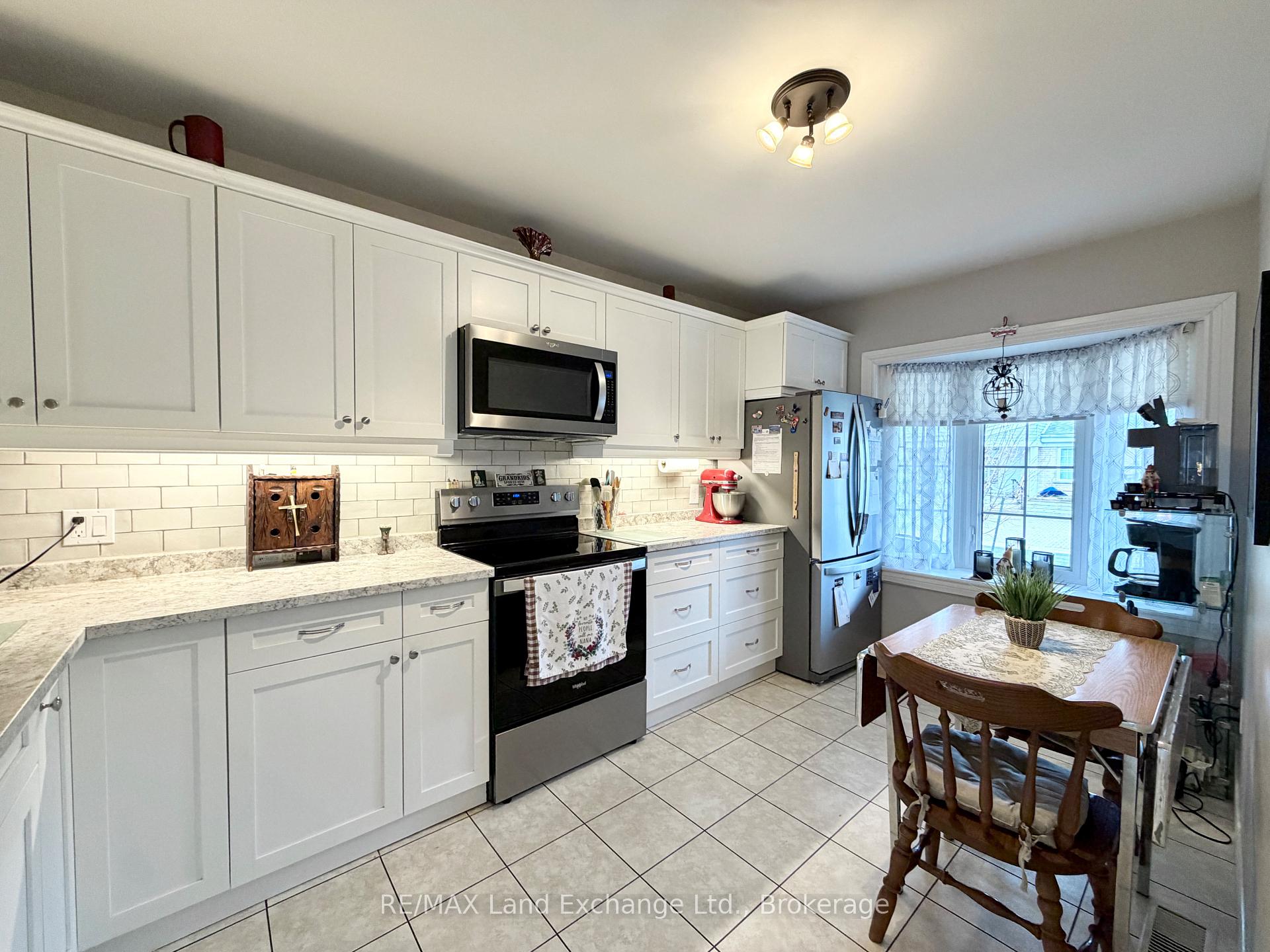 914 Arlington Street 30, Saugeen Shores — photo 3 of 5
