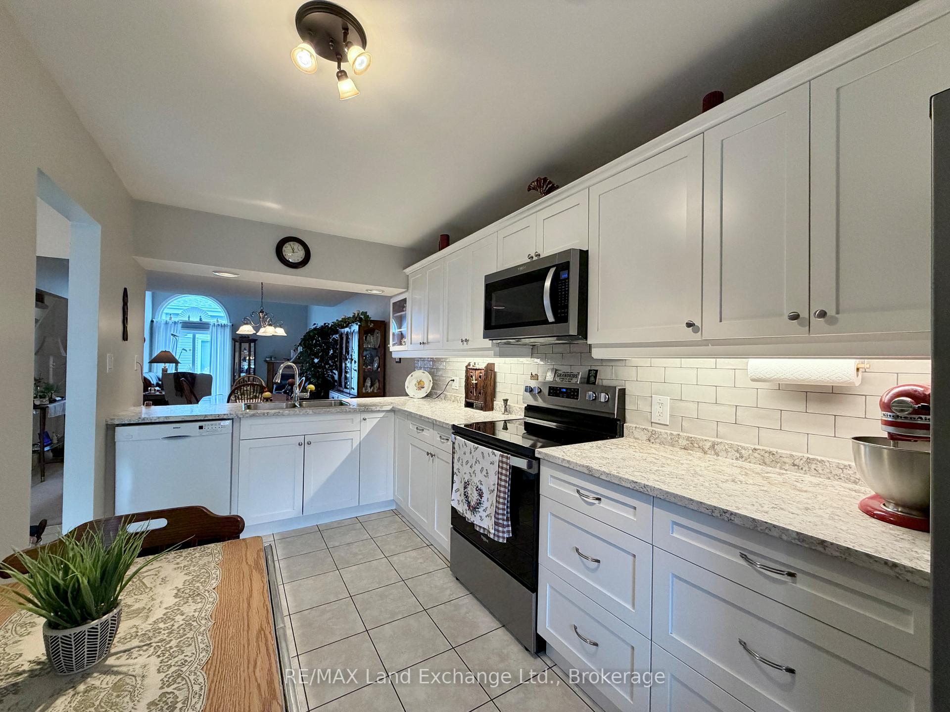 914 Arlington Street 30, Saugeen Shores — photo 5 of 5