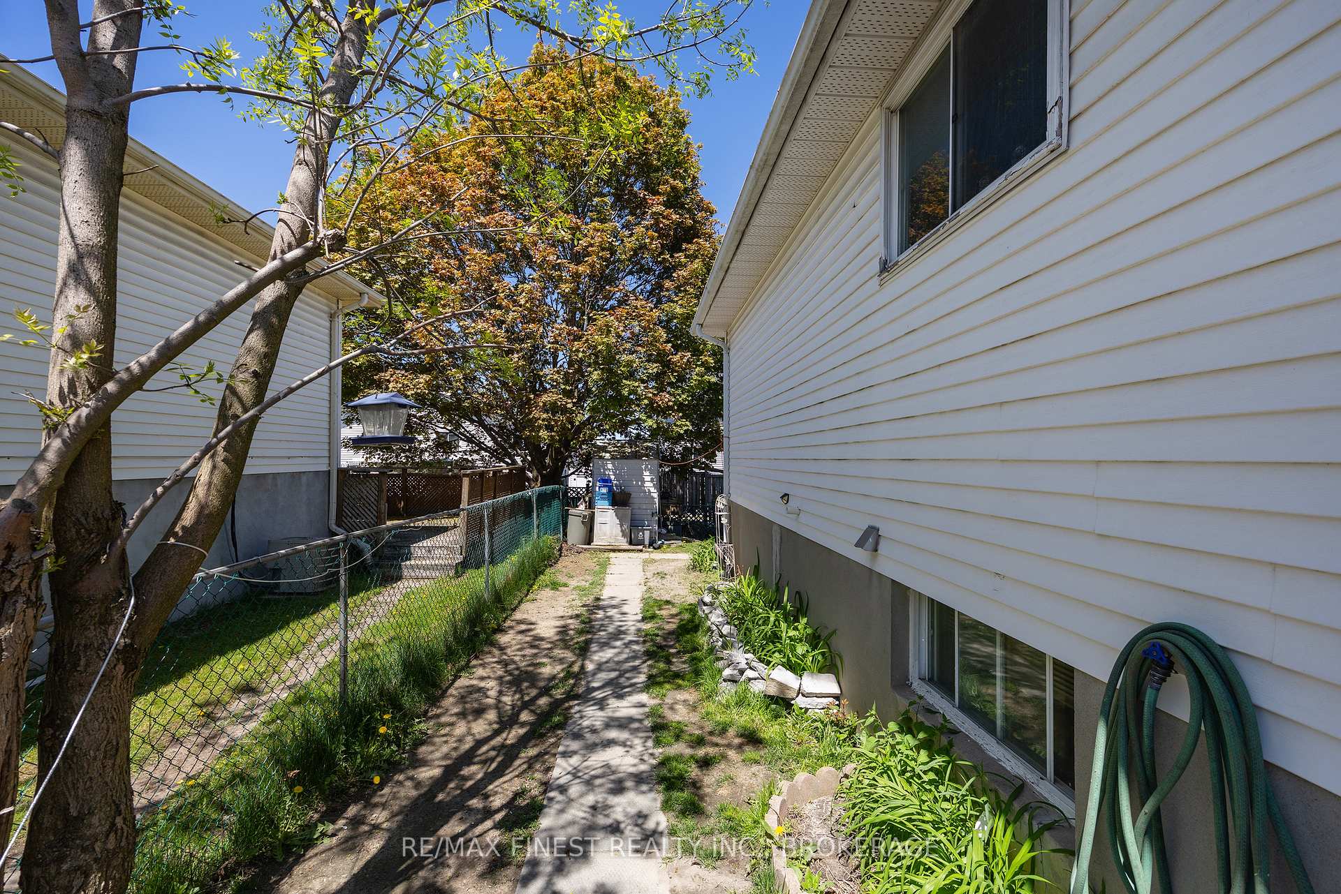 279 Kingsdale Avenue, Kingston — photo 3 of 5