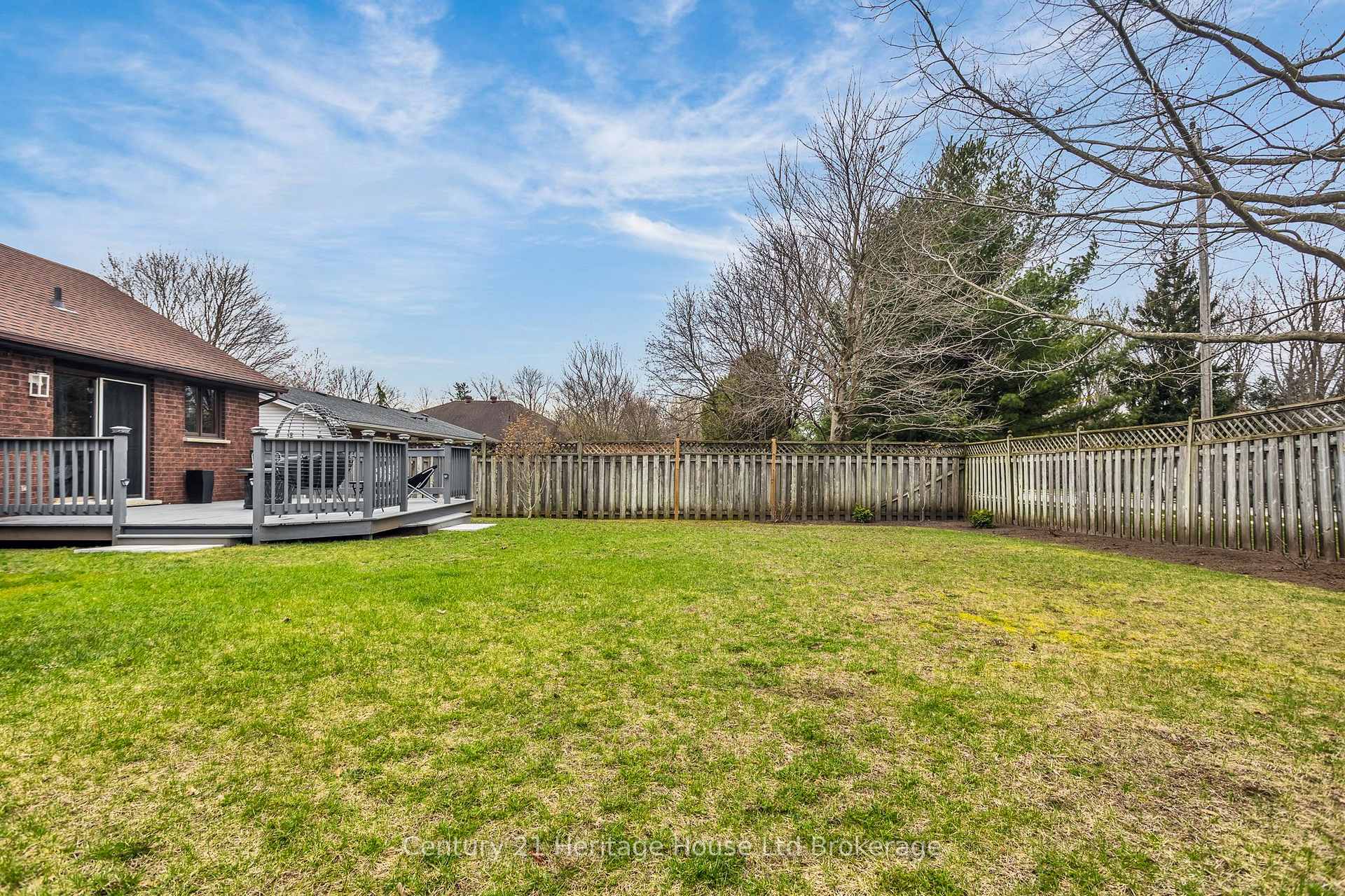 15 Gibson Drive, Tillsonburg — photo 4 of 5