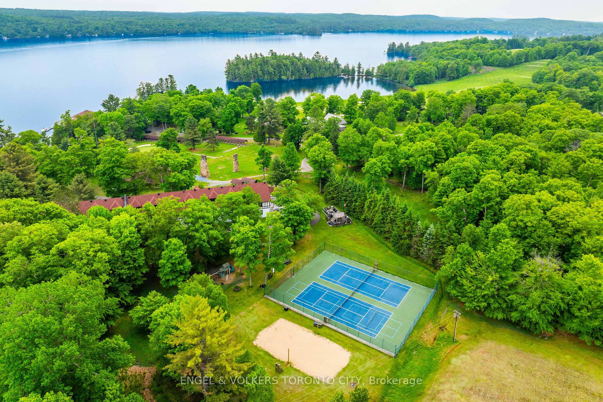 12 Bigwin Island 319, Lake of Bays — photo 5 of 5
