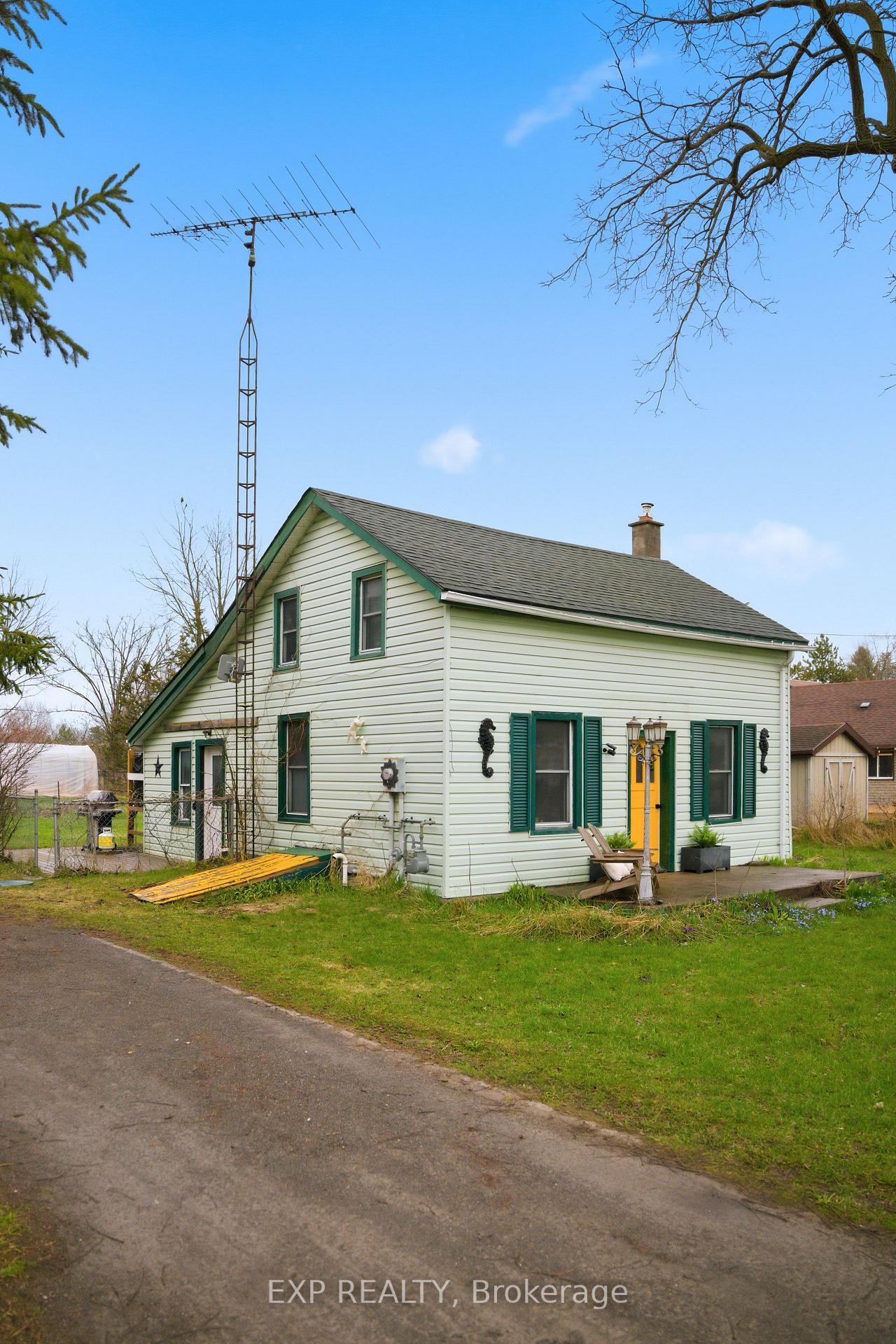 52 County 1 Road, Prince Edward County — photo 2 of 5