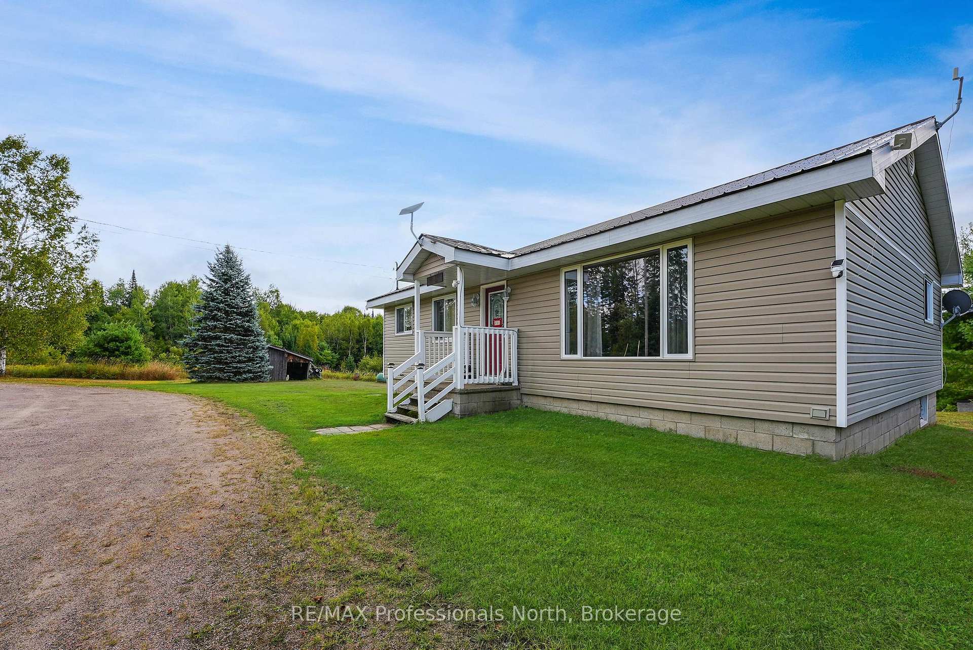 4072 Gelert Road, Minden Hills — photo 4 of 5