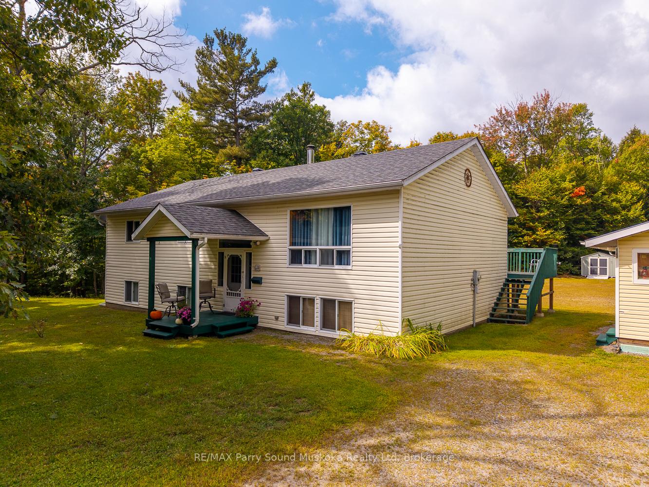 59 Black Road, Seguin, ON P2A 2W8