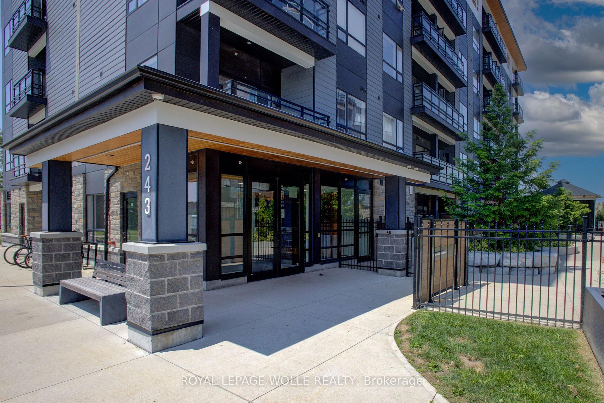 243 Northfield Drive E #208, Waterloo — photo 2 of 5