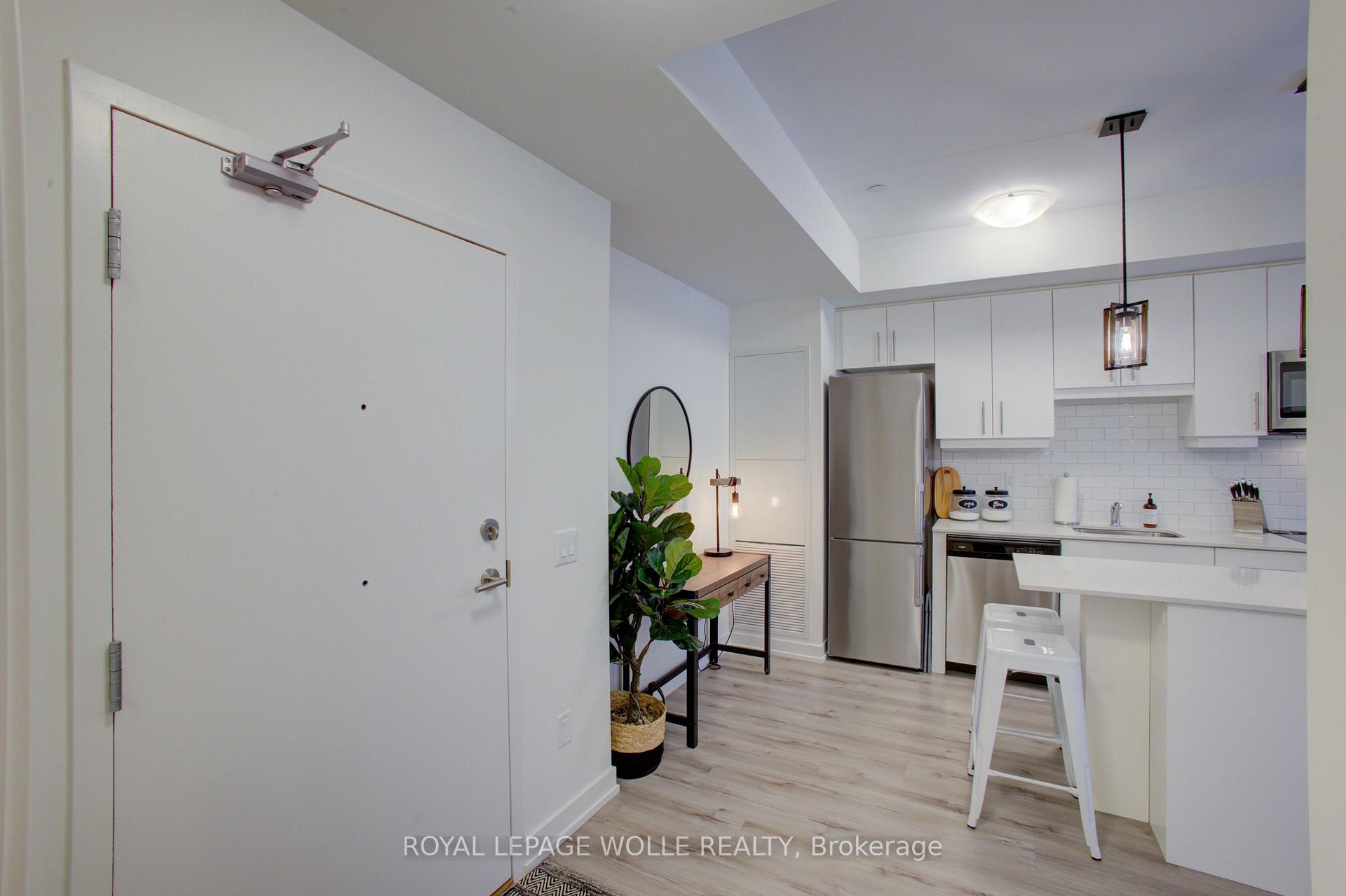 243 Northfield Drive E #208, Waterloo — photo 4 of 5