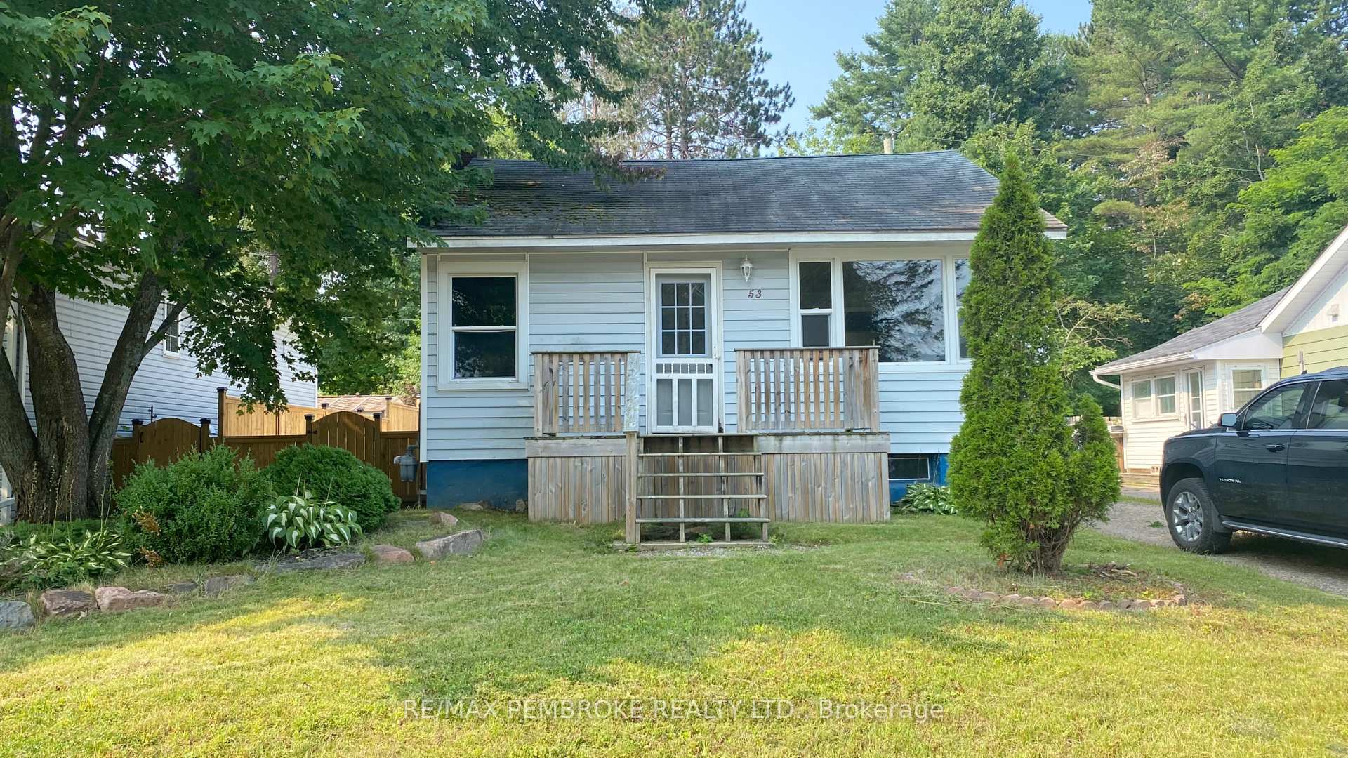53 Huron Street, Deep River, ON K0J 1P0 — Deep River, Ontario