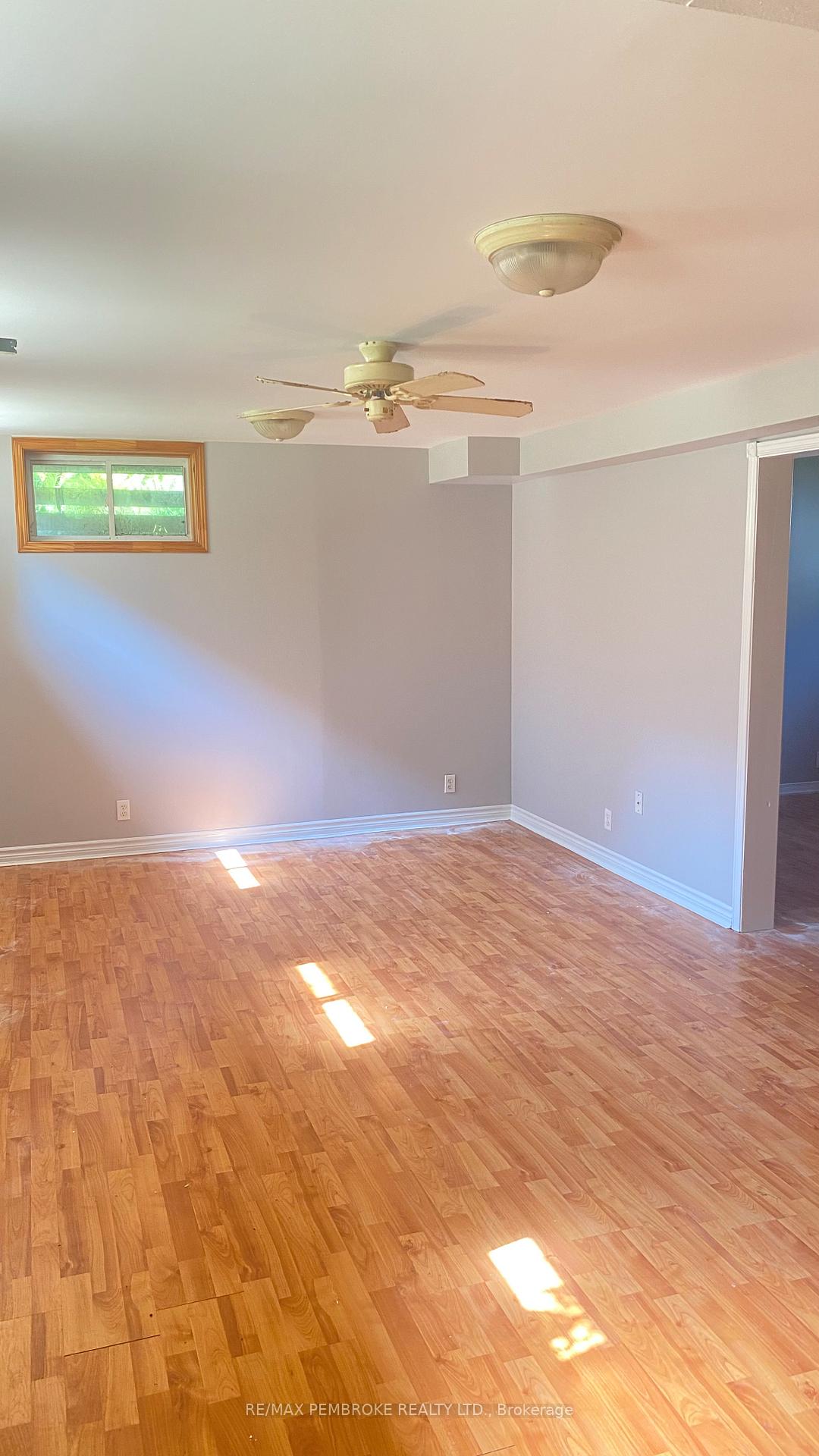 53 Huron Street, Deep River — photo 4 of 5