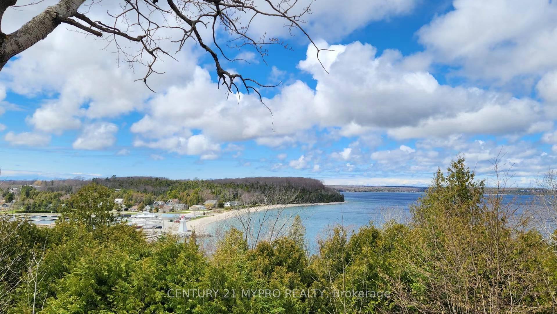66 Moore Street, Northern Bruce Peninsula, ON N0H 1W0 — Northern Bruce Peninsula, Ontario