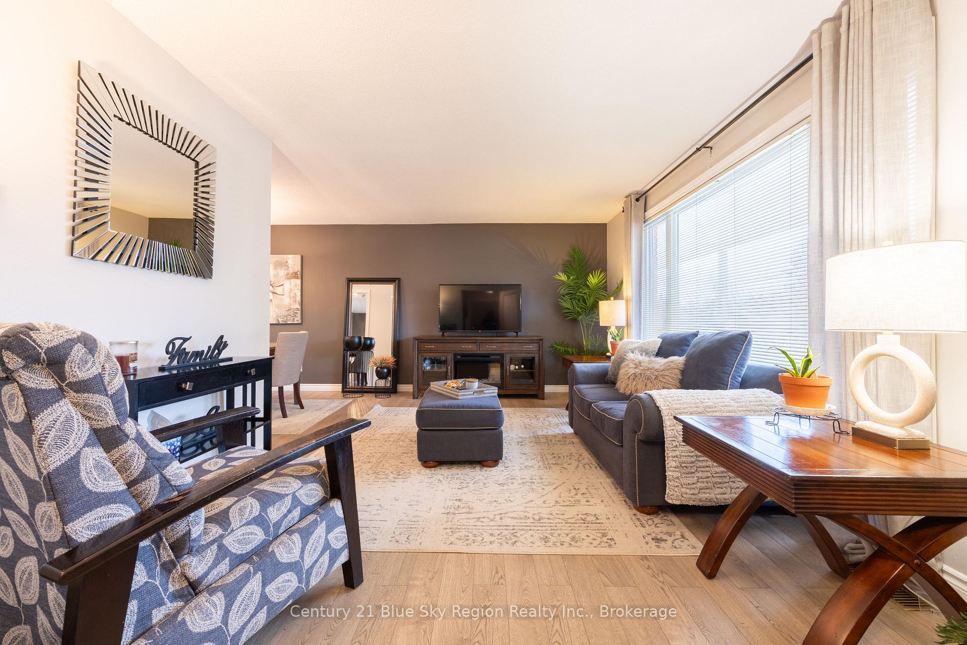 138 Macbeth Crescent, North Bay — photo 4 of 5