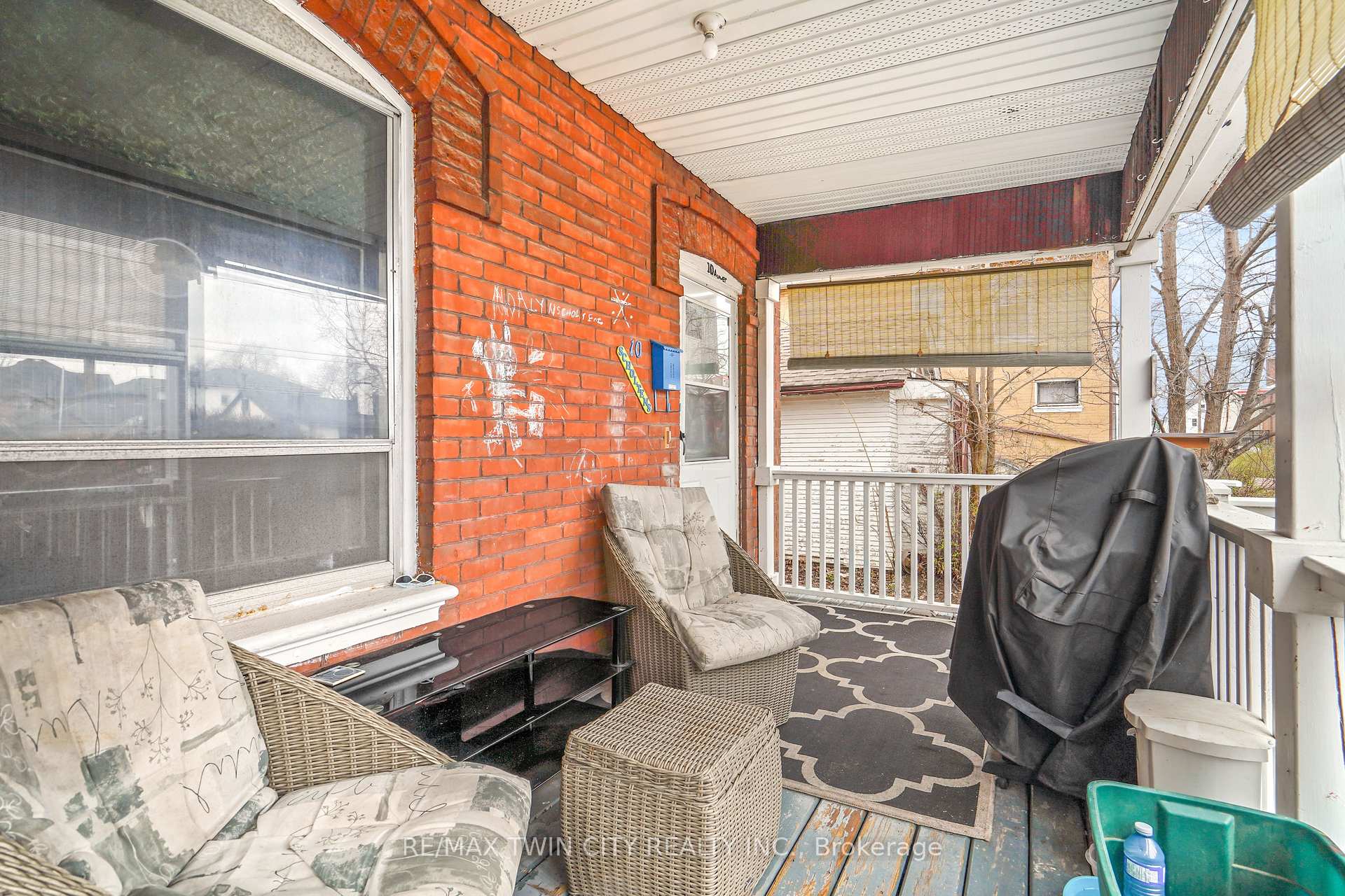 10 Henrietta Street, Brantford — photo 5 of 5
