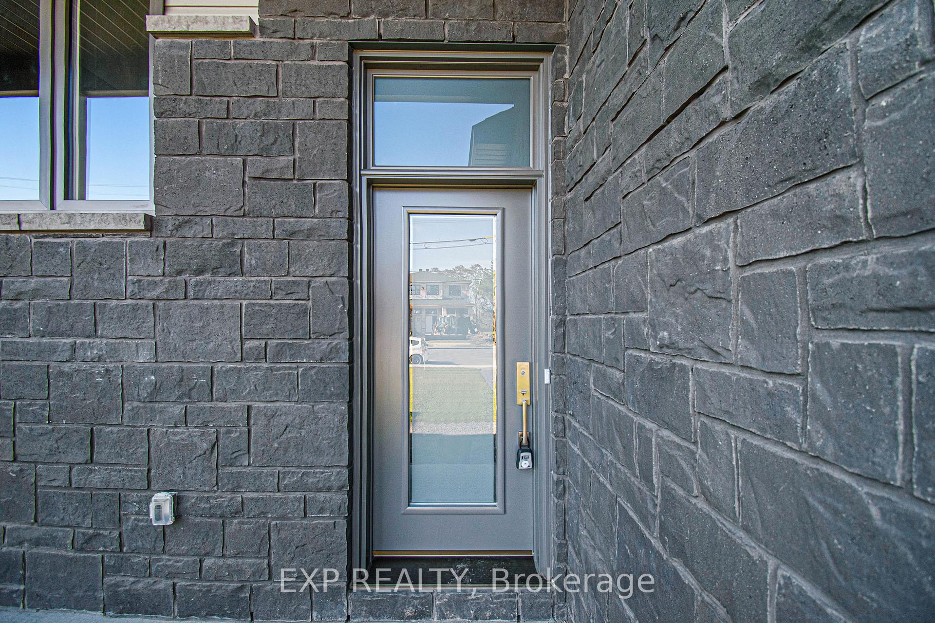 1206 Ste Marie Road, Russell — photo 2 of 5