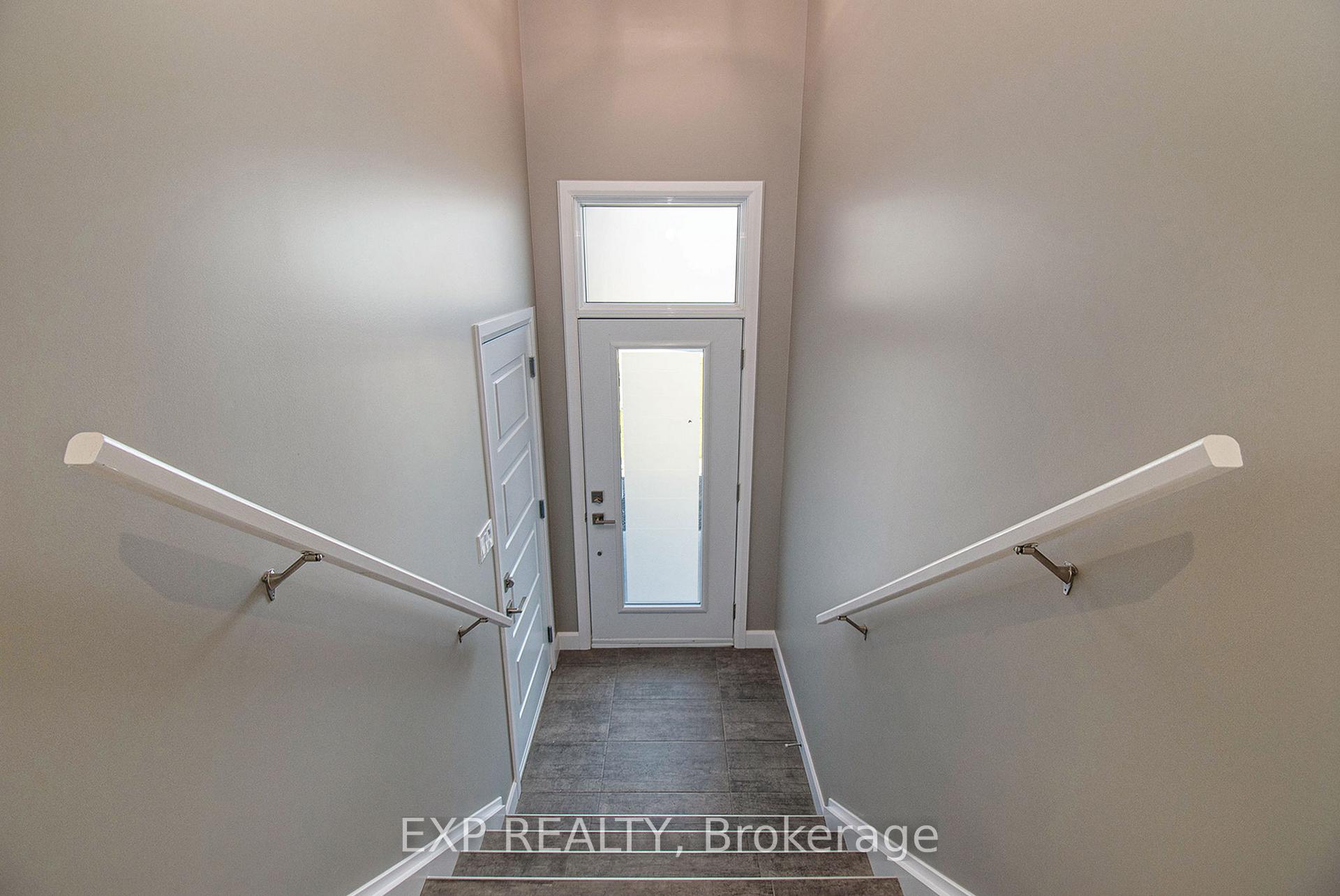 1206 Ste Marie Road, Russell — photo 3 of 5
