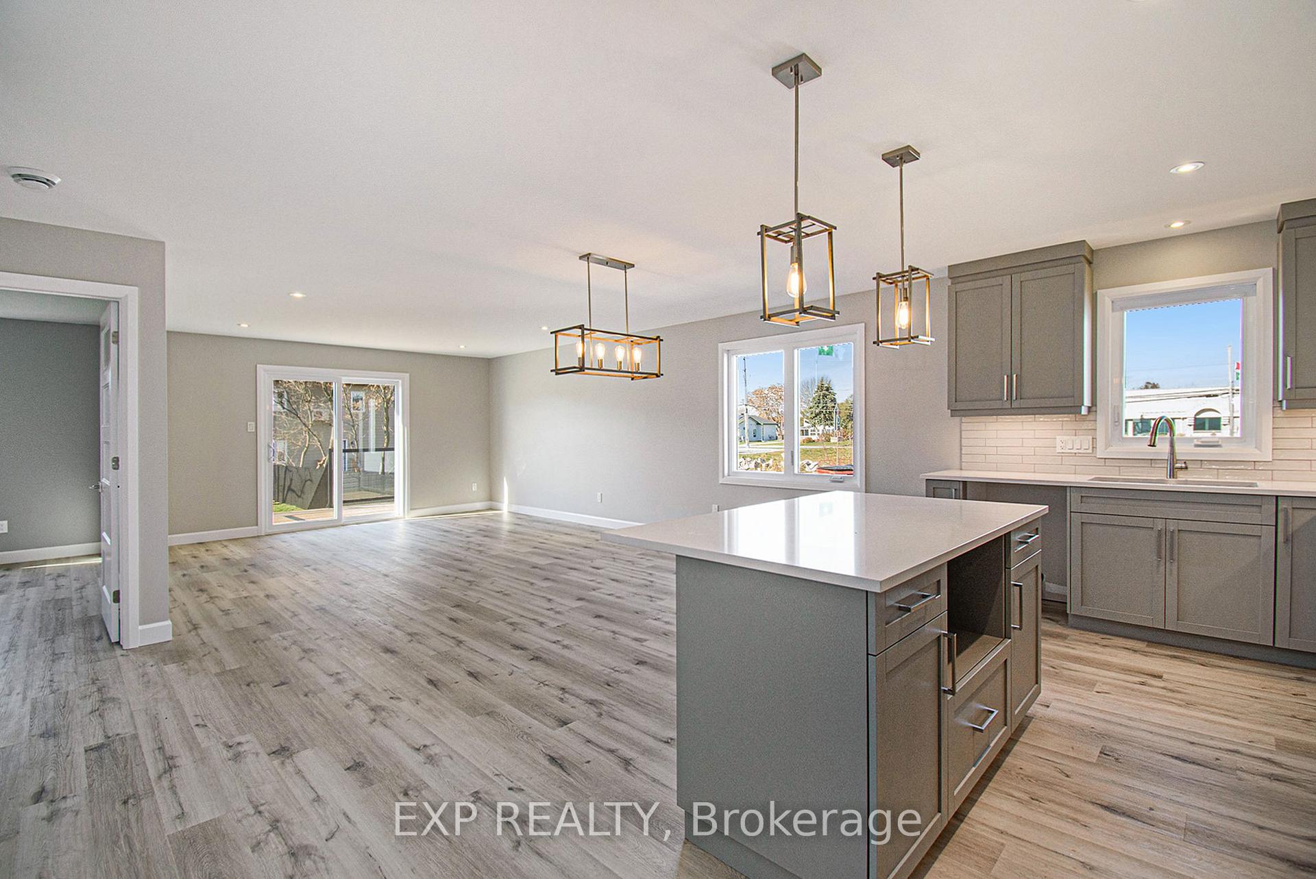 1206 Ste Marie Road, Russell — photo 5 of 5